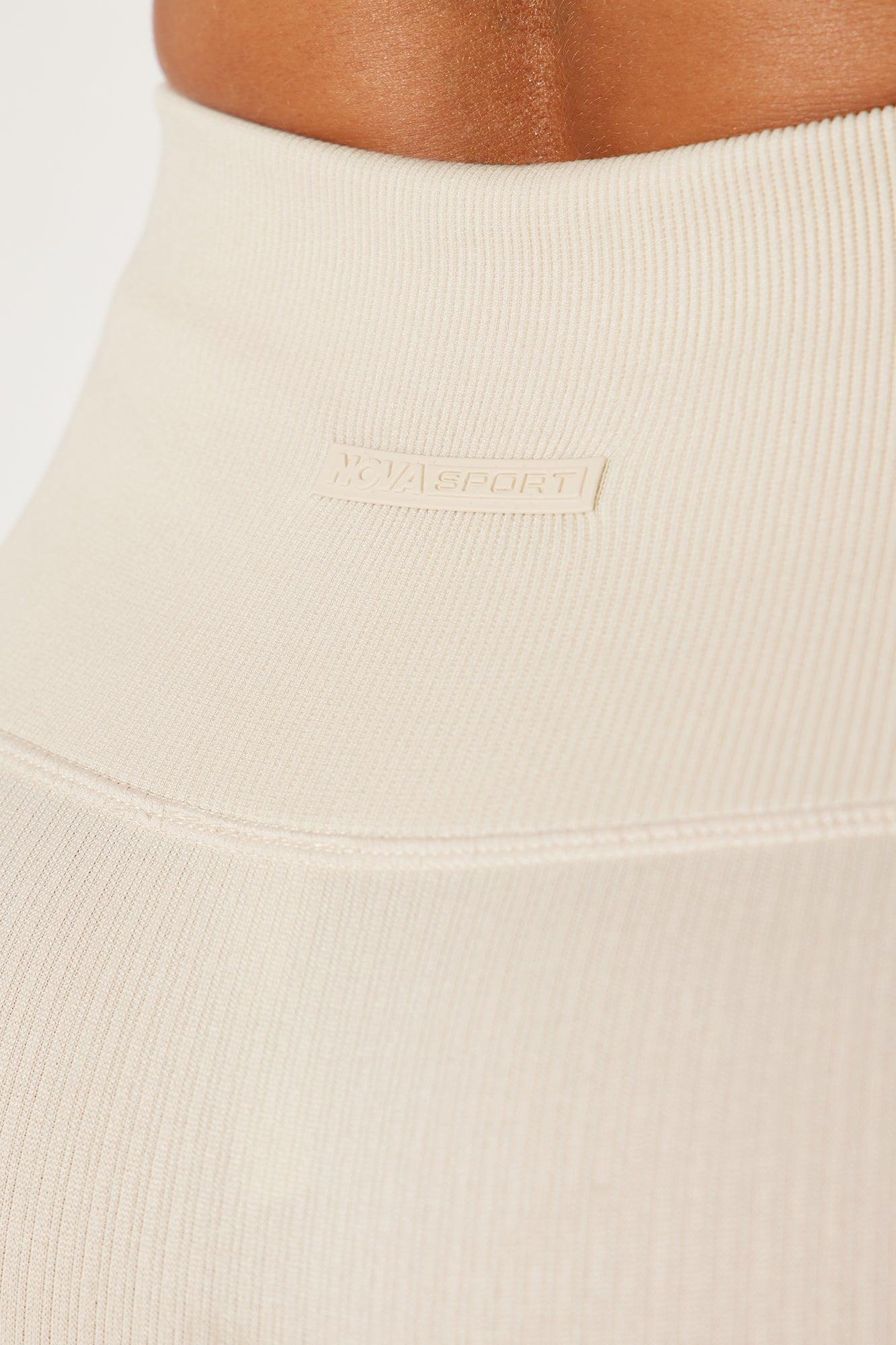 Resistance Effortless Seamless Active Legging - Light Taupe Product Image