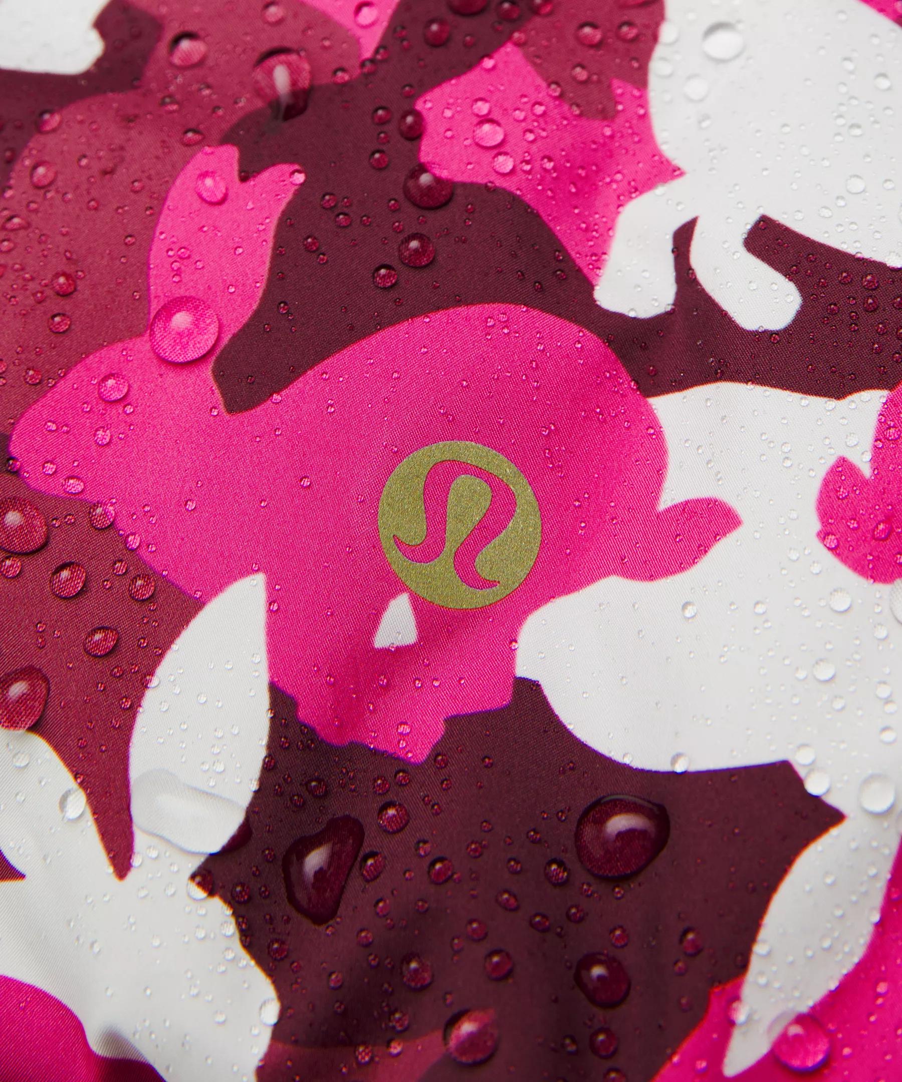 Lunar New Year Wunder Puff Cropped Vest Product Image