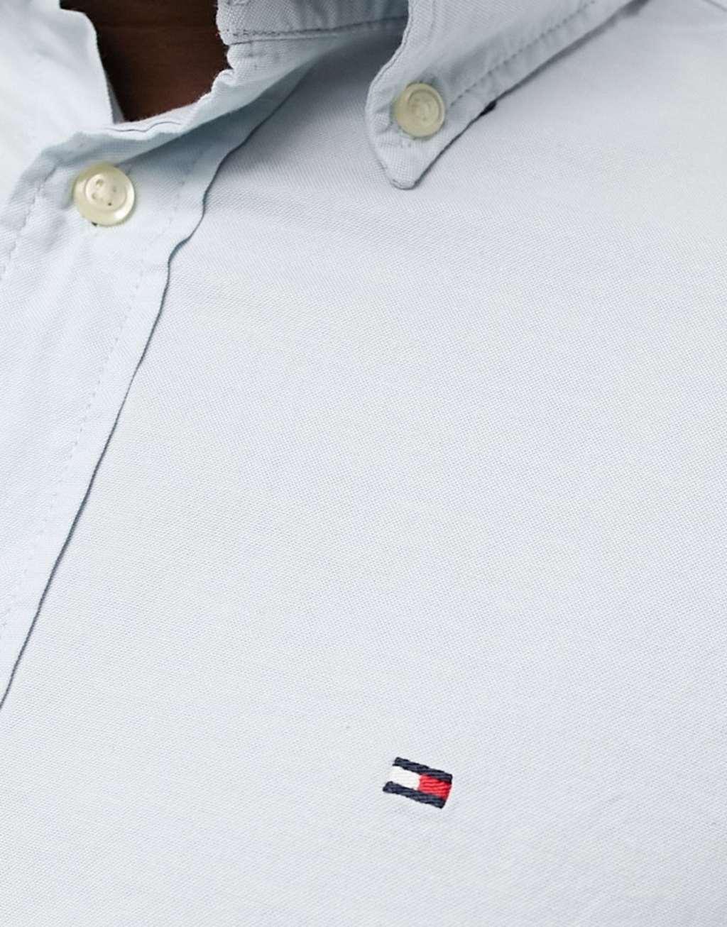 Tommy Hilfiger oxford shirt with stretch in slim fit in blue Product Image