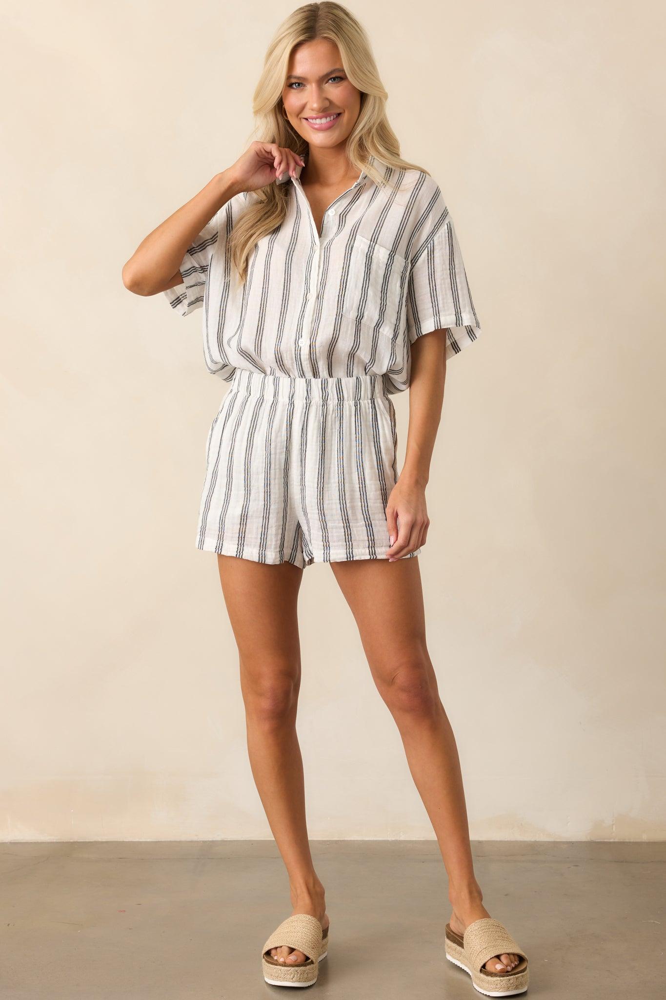 Z Supply White Cotton Beach Bum Stripe Gauze Shorts Product Image
