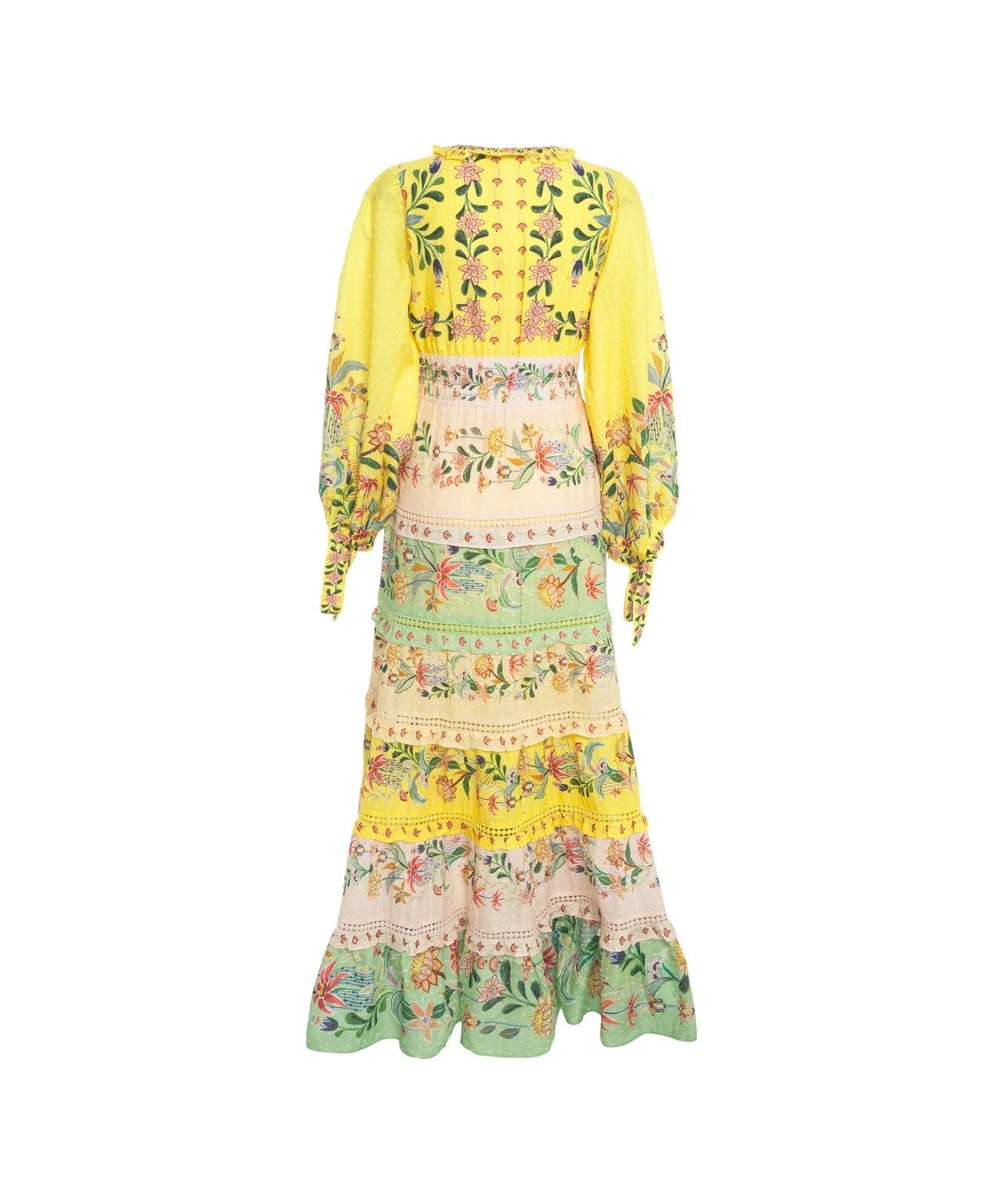 Maxi dress with floral print Product Image
