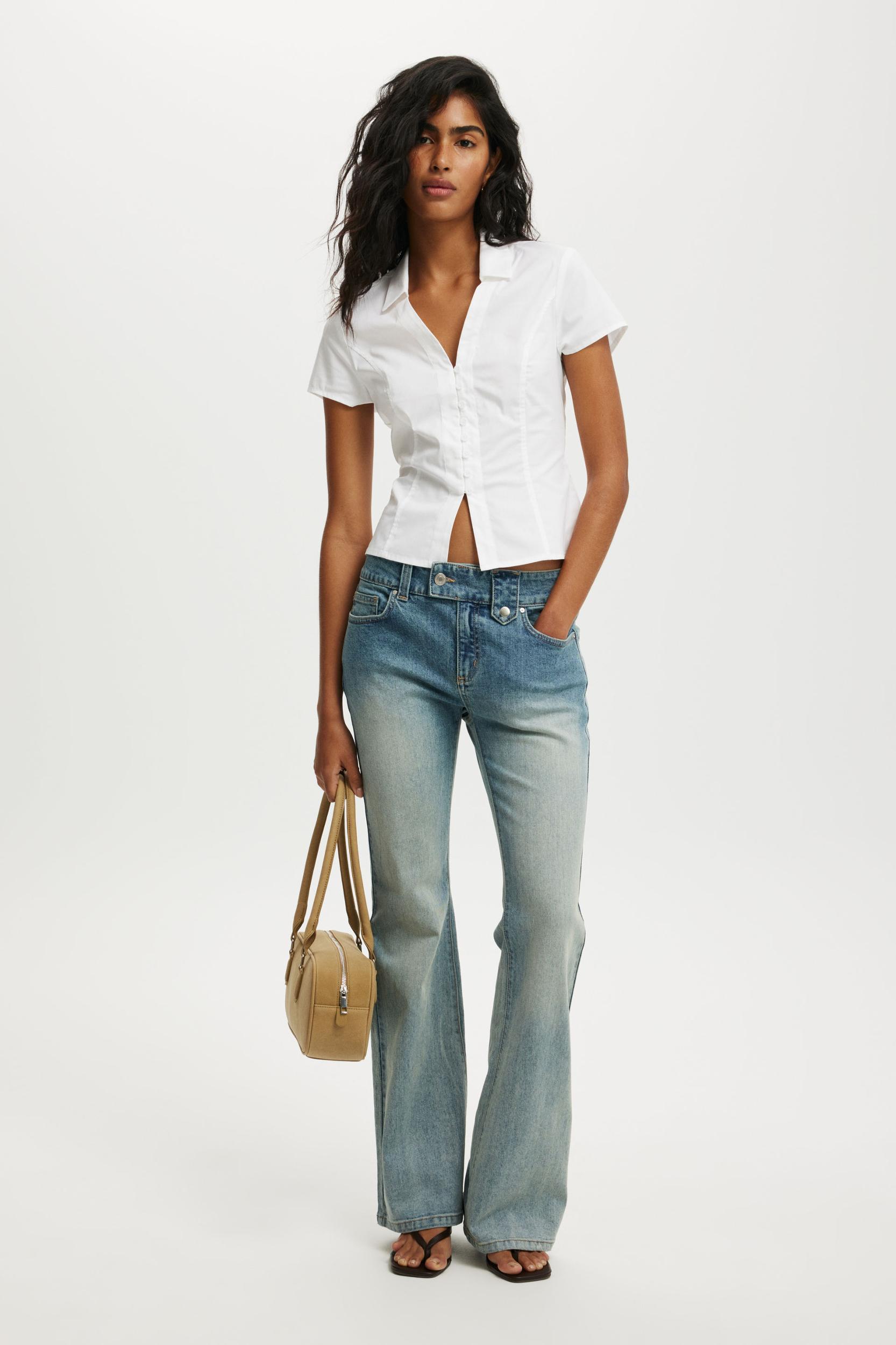 Short Sleeve Fitted Shirt Product Image