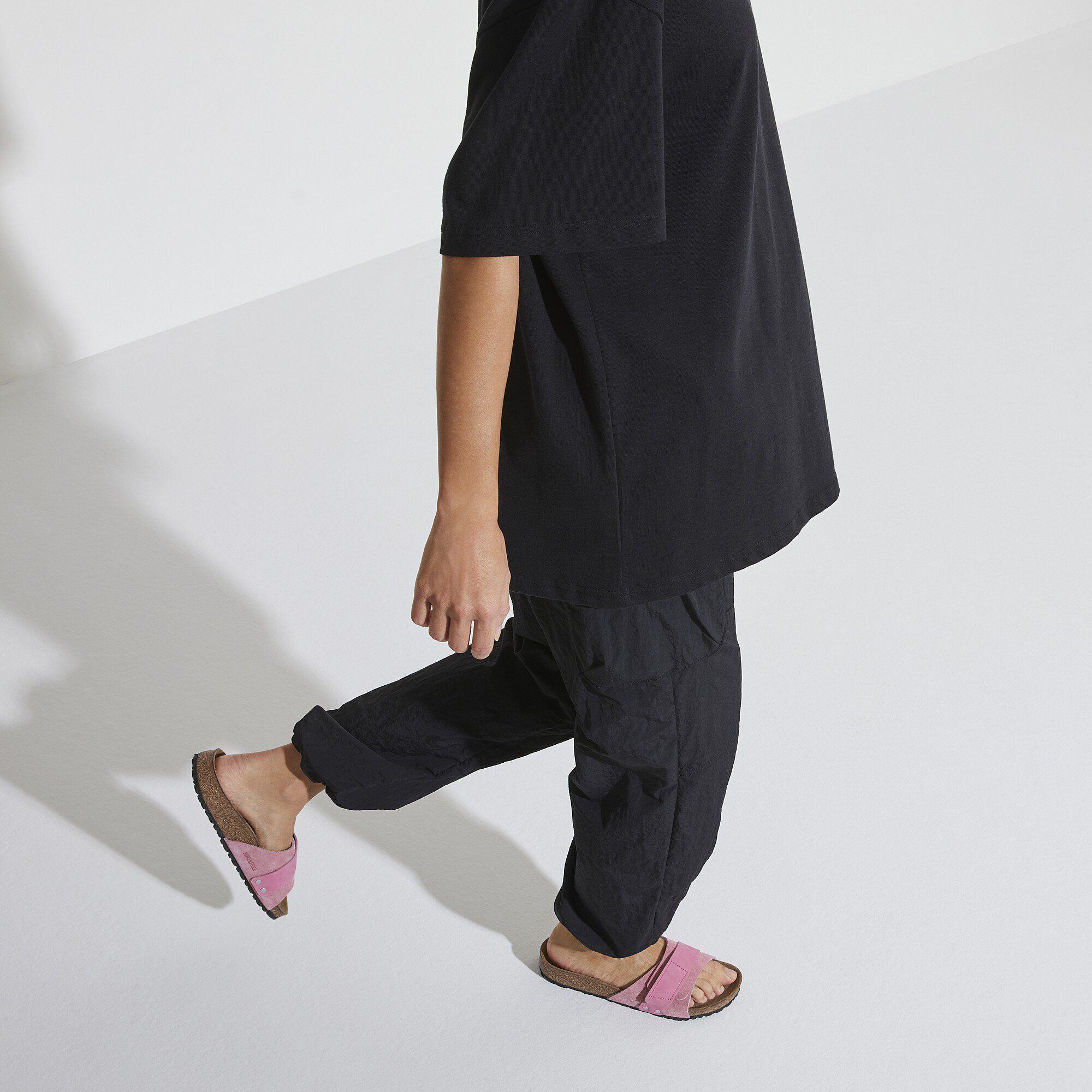 Oita Suede Leather Product Image