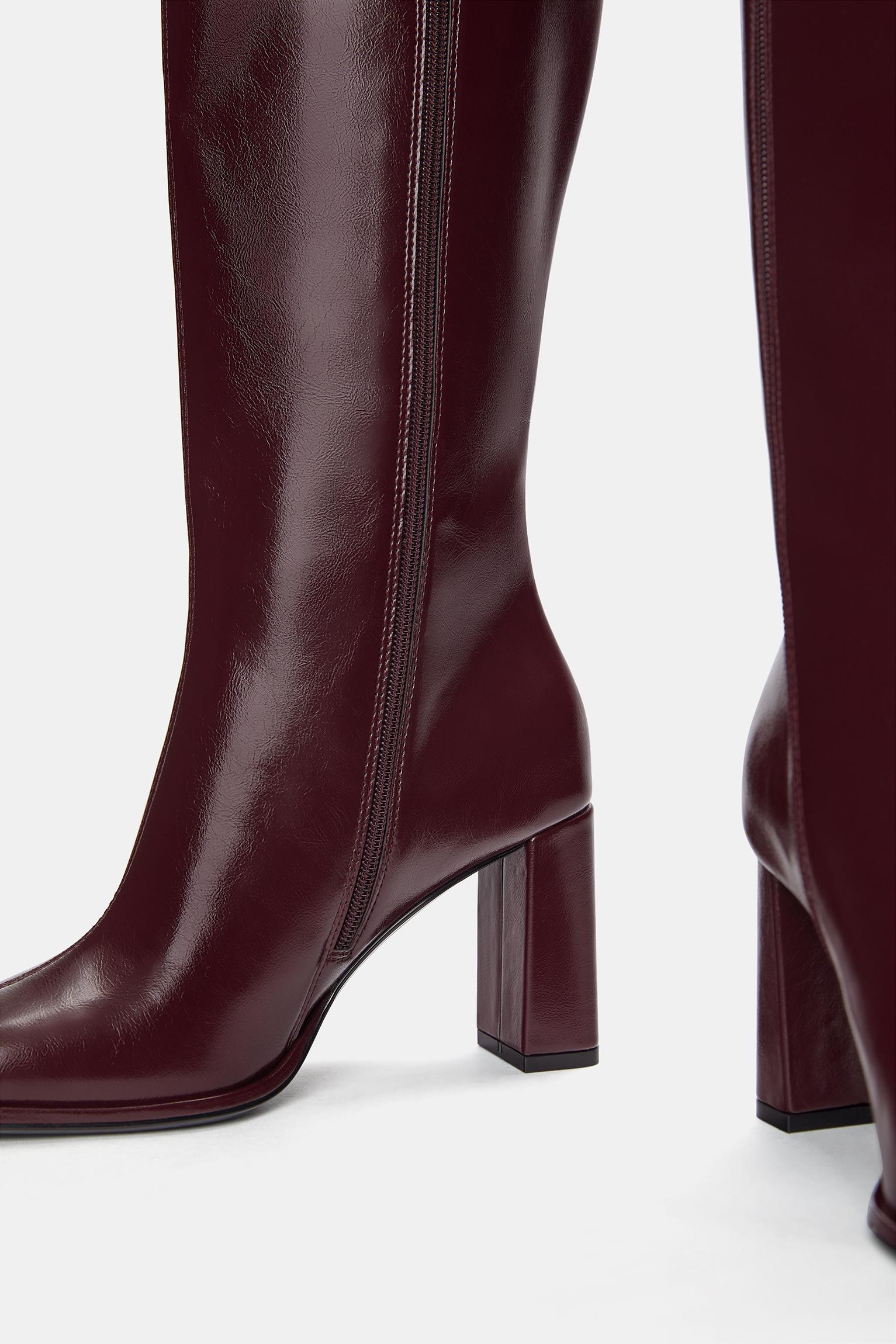 High-heeled boots Product Image