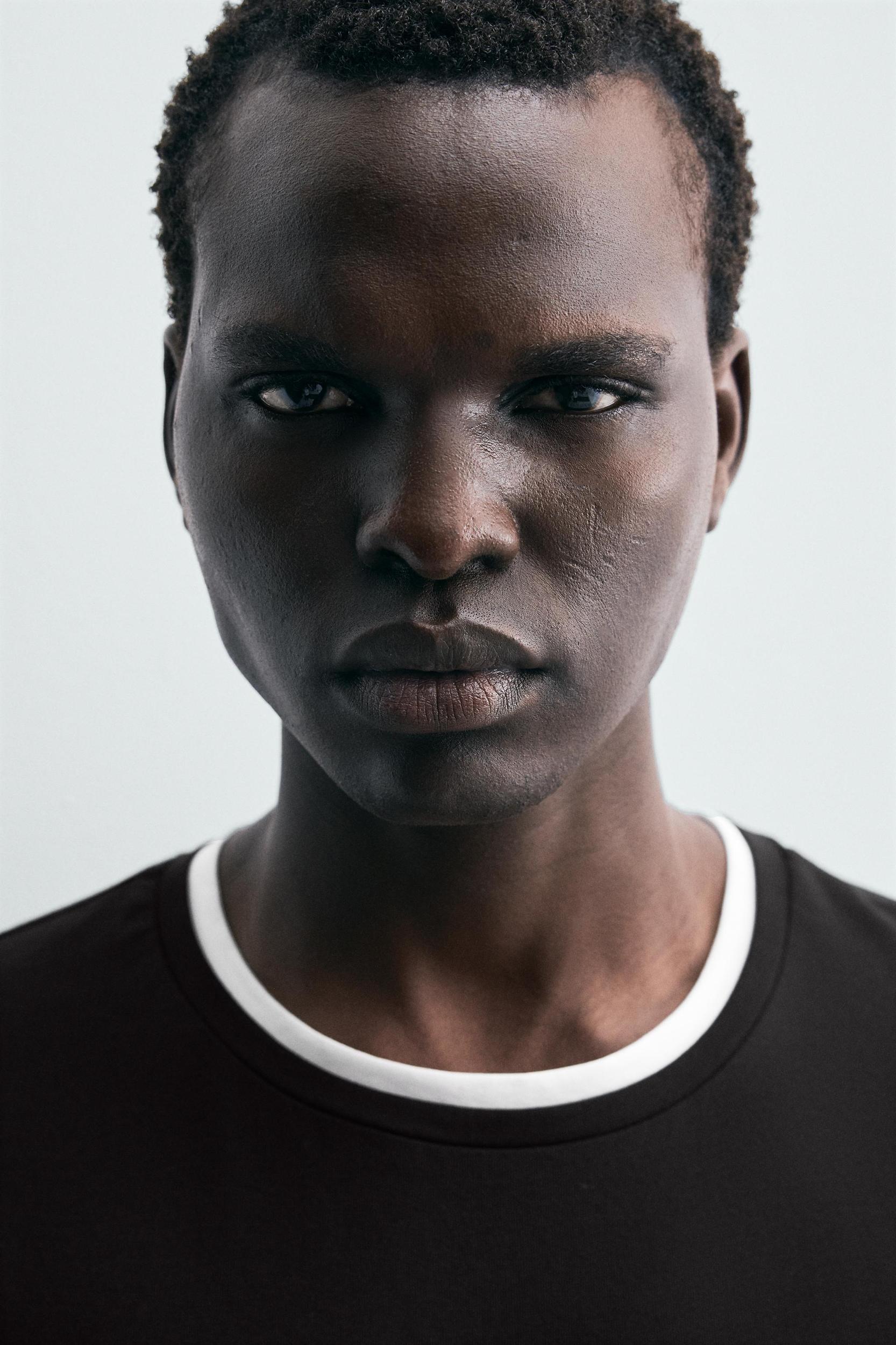 CONTRAST TRIM T-SHIRT Product Image