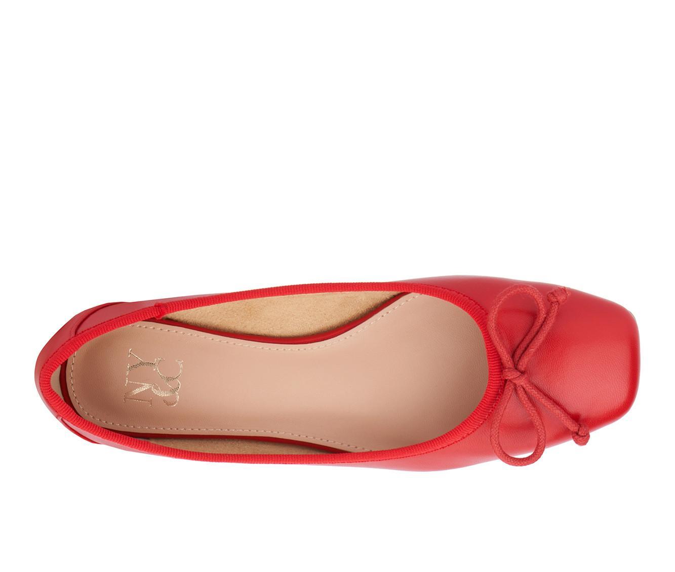 Women's New York and Company Paulina Flats Product Image