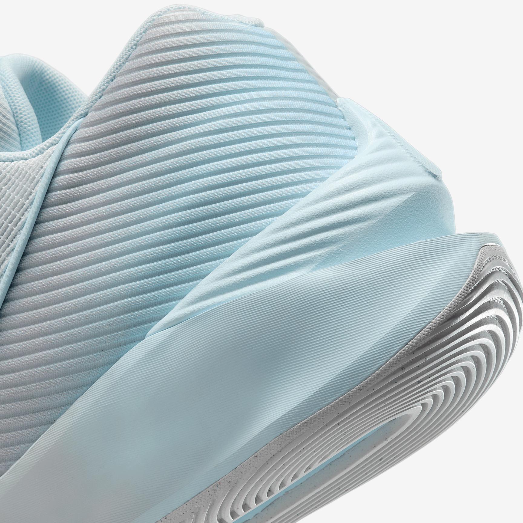 Nike Mens G.T. Jump Academy Basketball Shoes | FV5524-700 Product Image