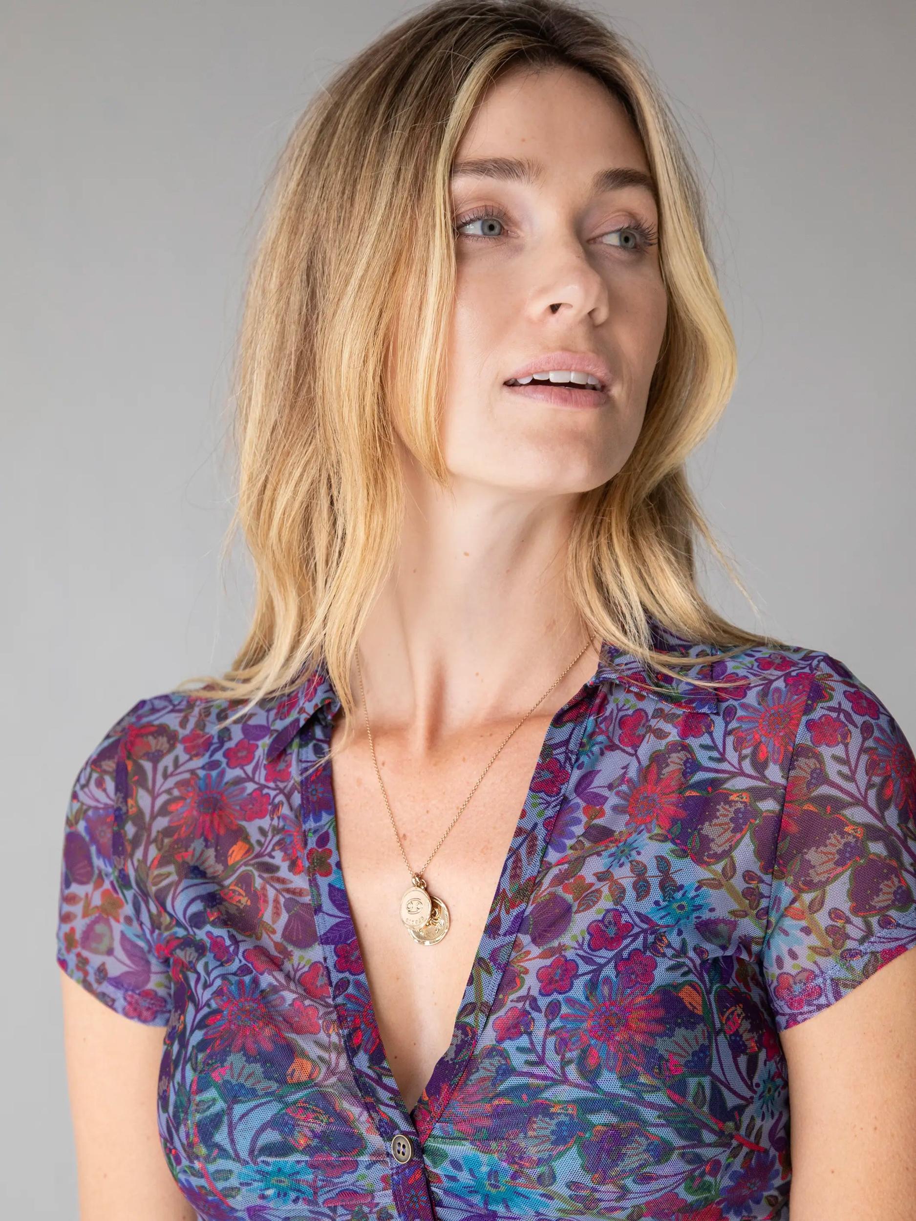 Carina Mesh Short Sleeve Top - Dark Purple Daisies Product Image