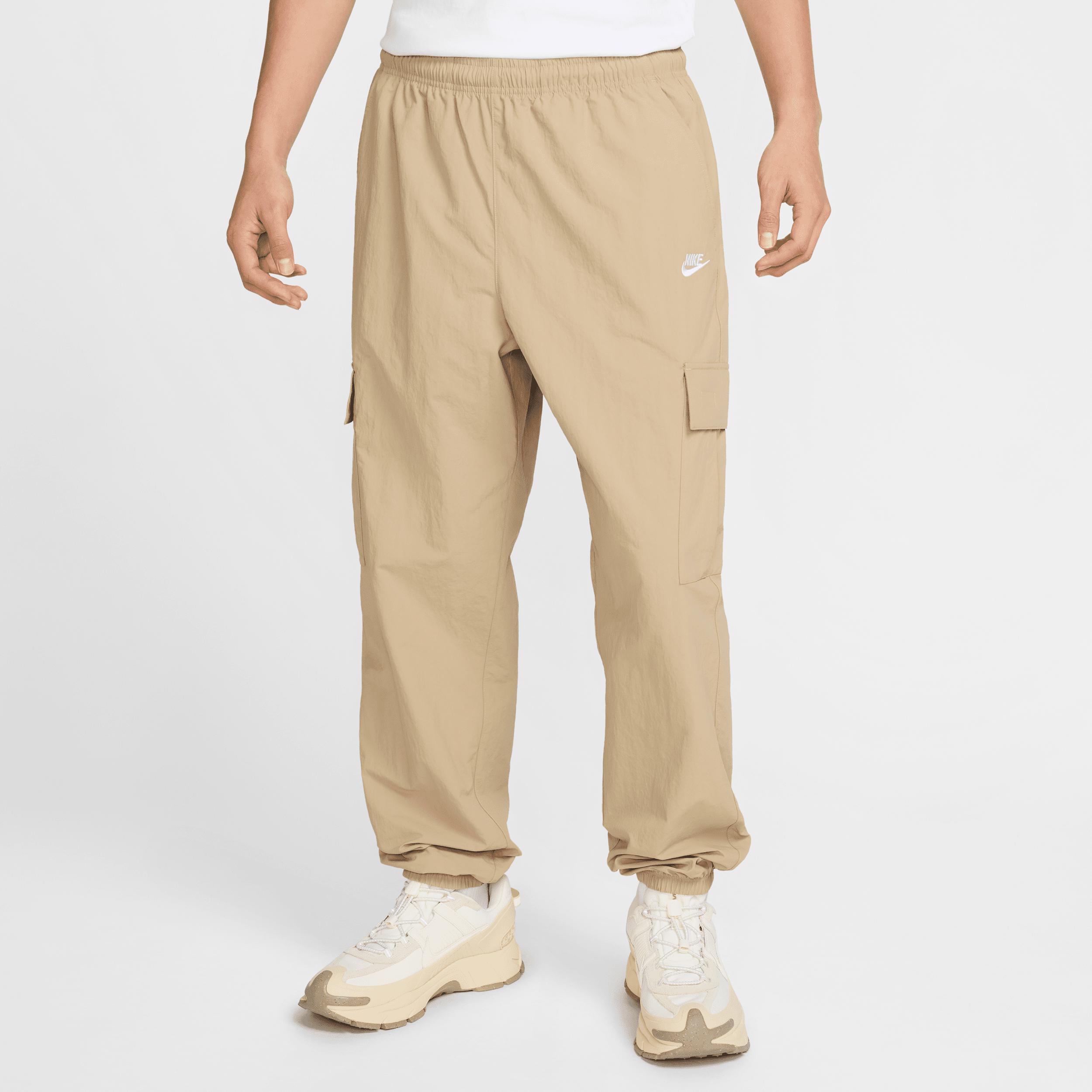 Nike Men's Club Woven Cargo Pants Product Image