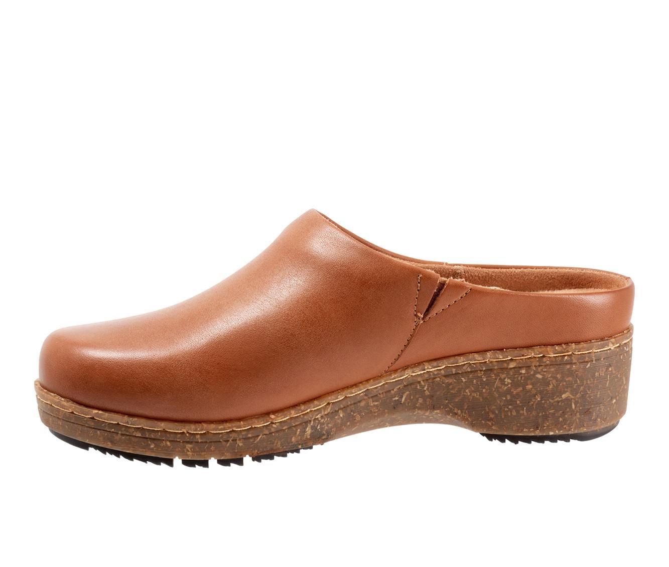 Women's Softwalk Arvada Clogs Product Image