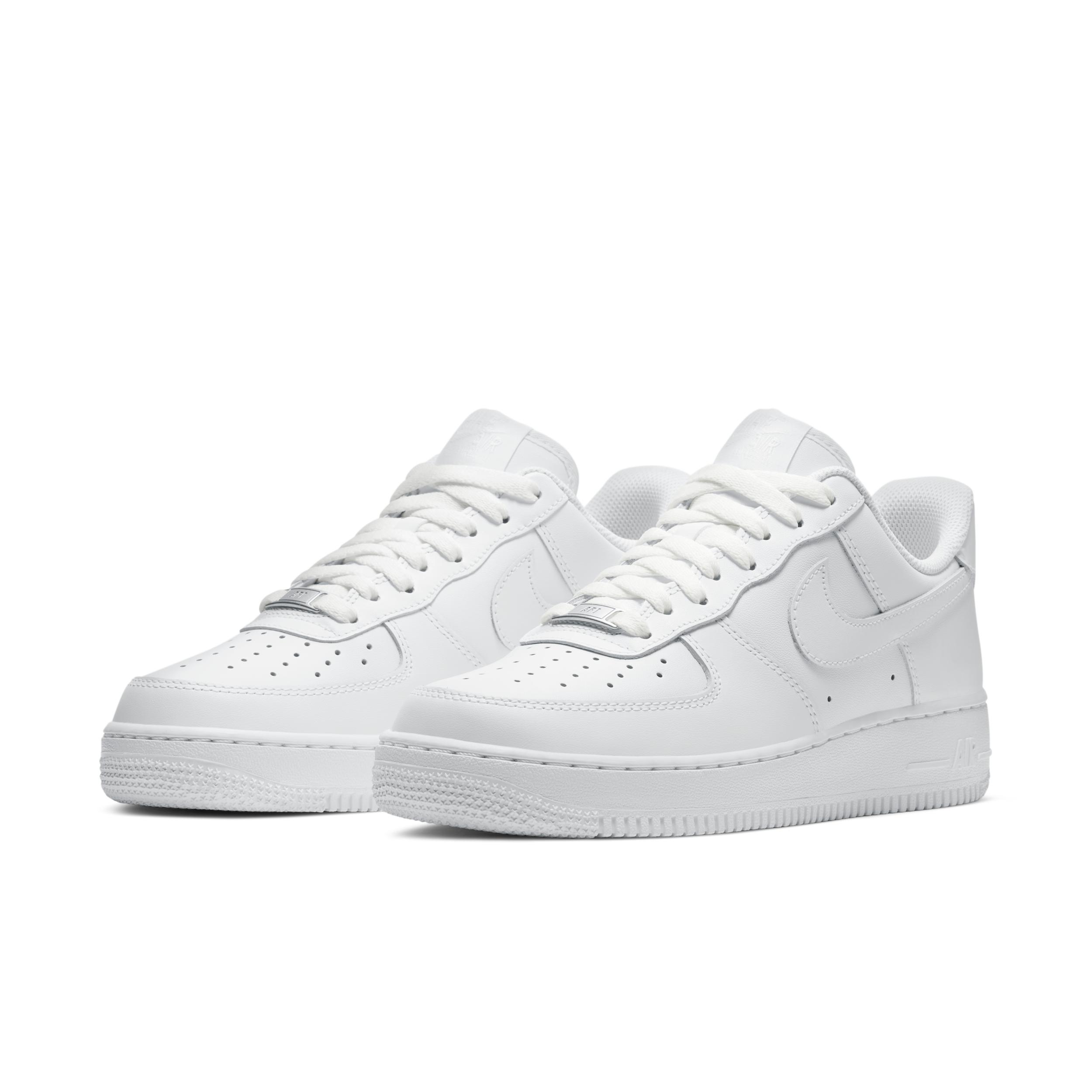 Nike Womens Air Force 1 07 Shoes | DD8959-100 Product Image