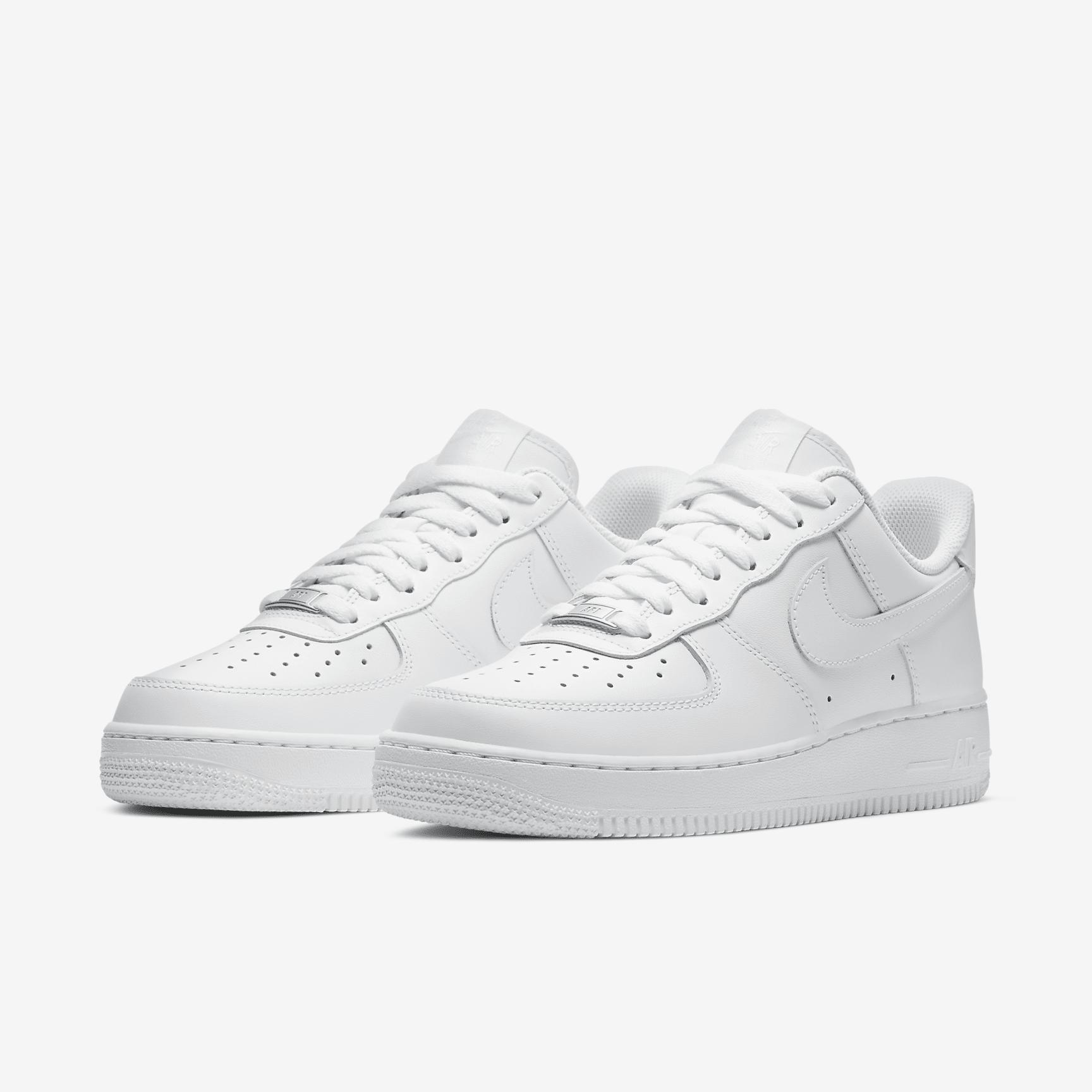 Nike Womens Air Force 1 07 Shoes | DD8959-100 Product Image