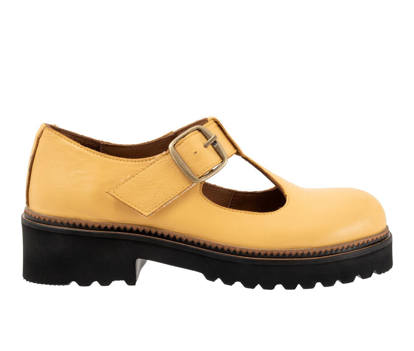 Women's Bueno Angela T-Strap Mary Jane Shoes Product Image