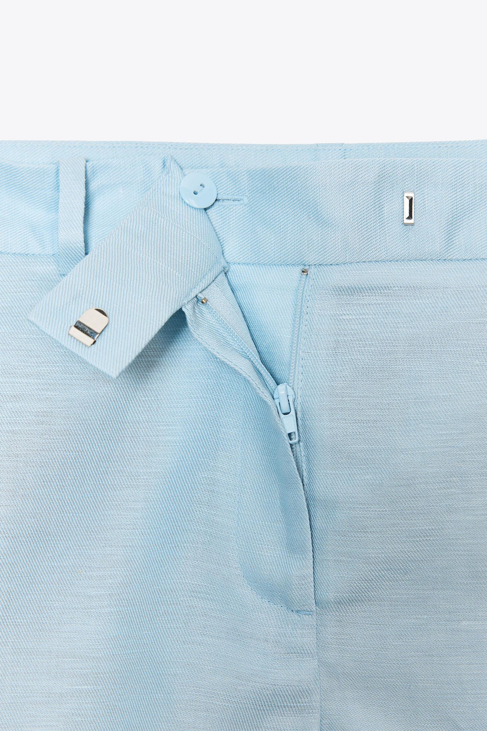 MID-RISE LINEN BERMUDA SHORTS Product Image