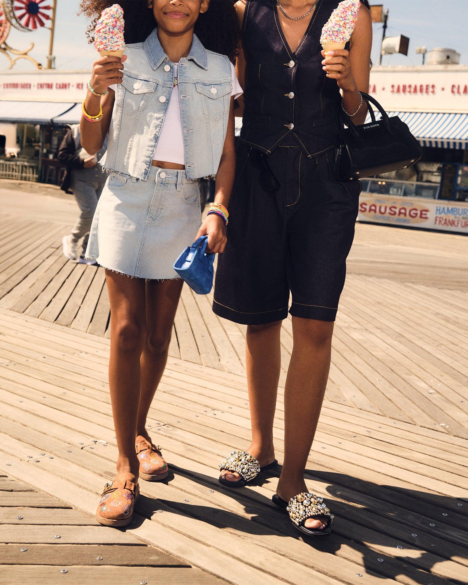 MICRO TOTE BAG CHARM BLUE Female Product Image