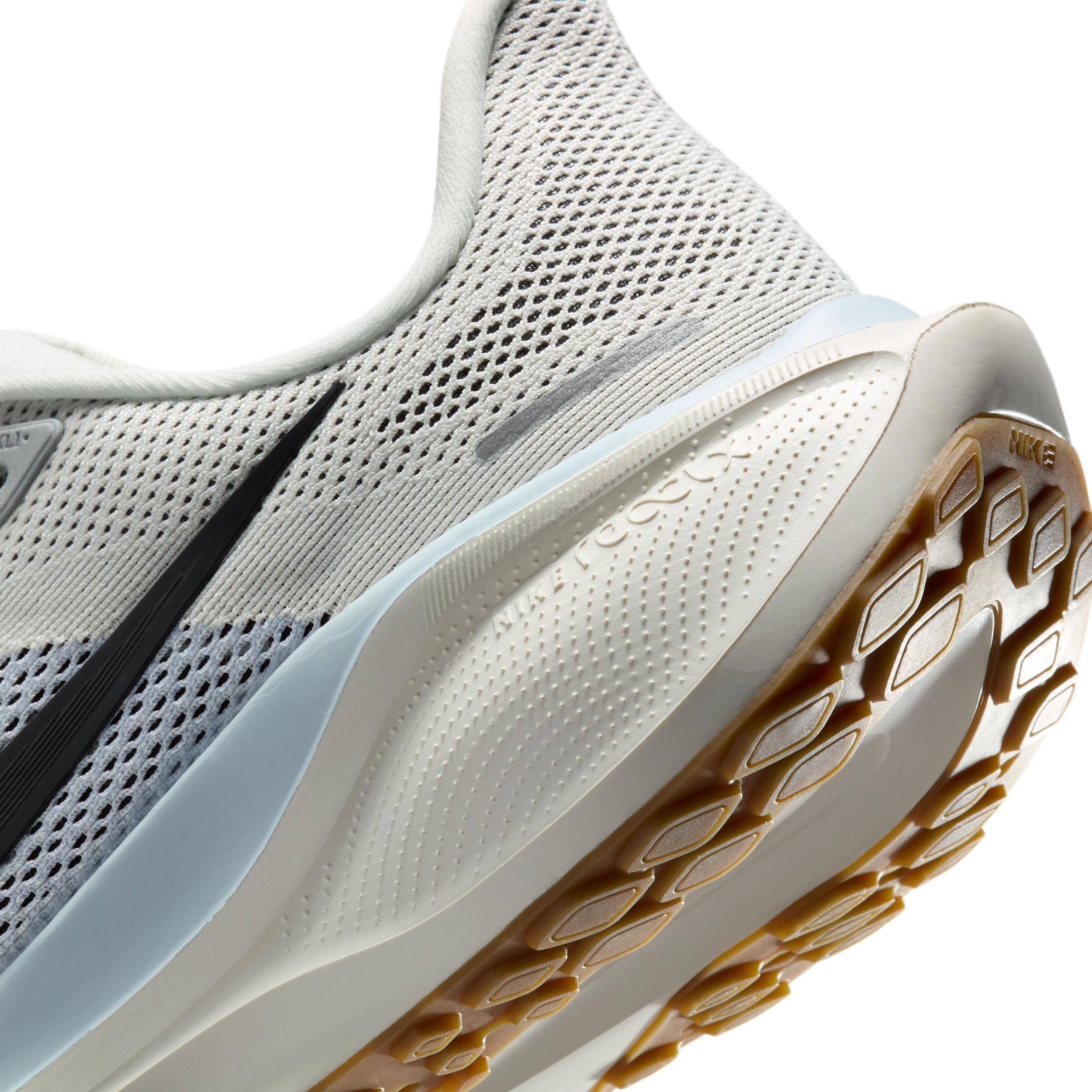 Nike Men's Pegasus 41 Road Running Shoes Product Image