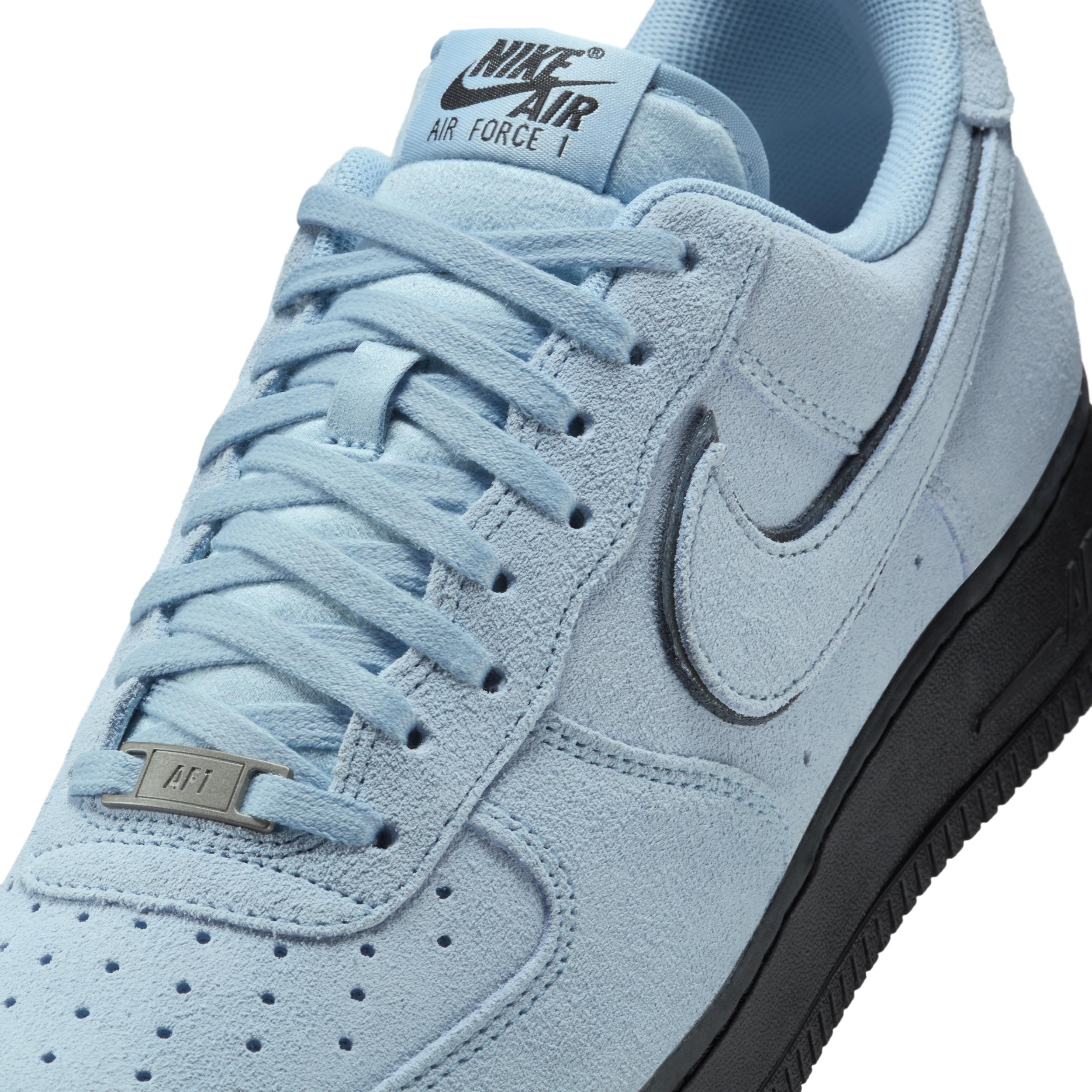 Nike Men's Air Force 1 '07 LV8 Shoes Product Image