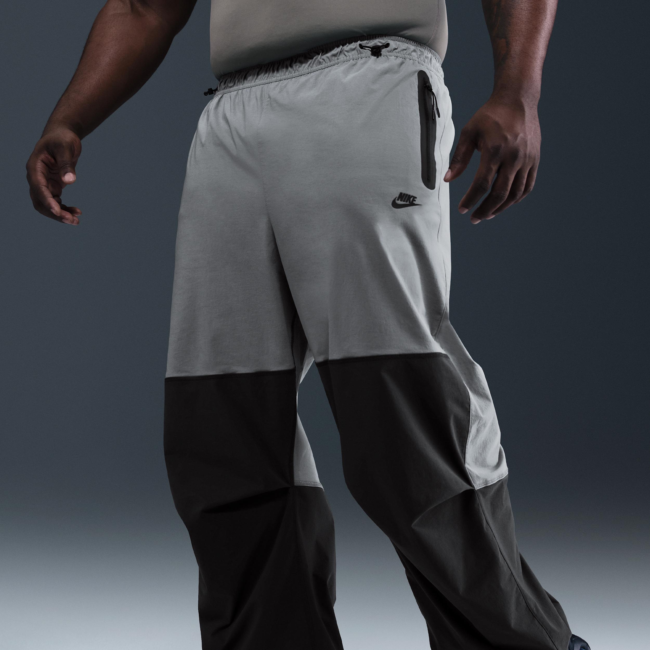 Nike Mens Tech Woven Oversized Pants | HM7158-065 Product Image
