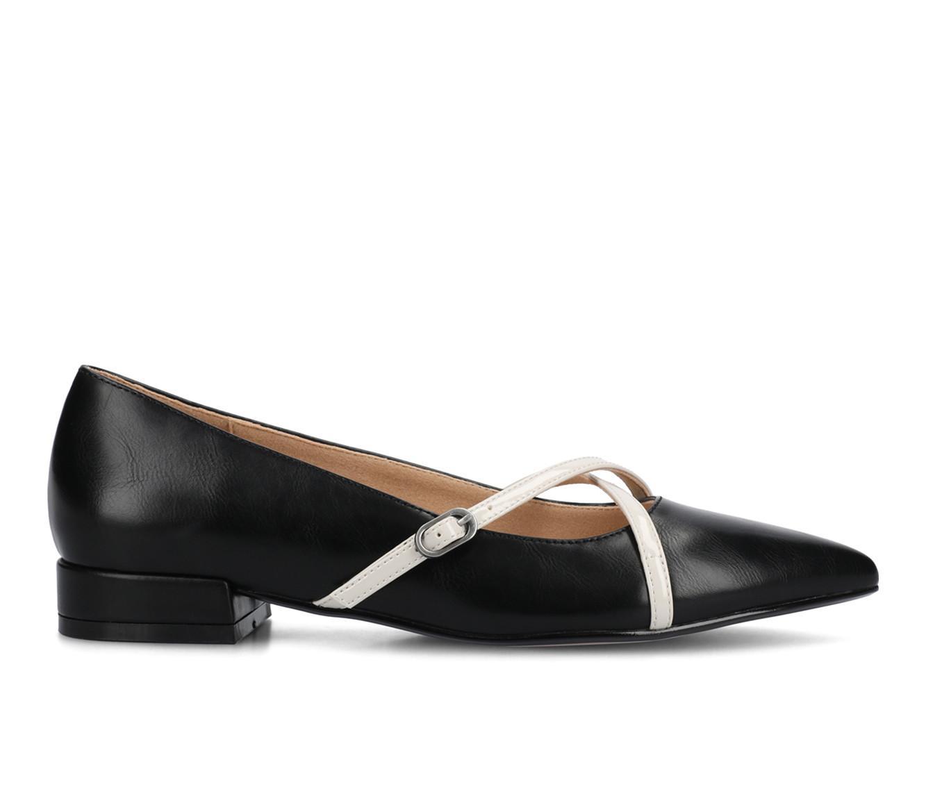 Women's Journee Collection Camby Shoes Product Image