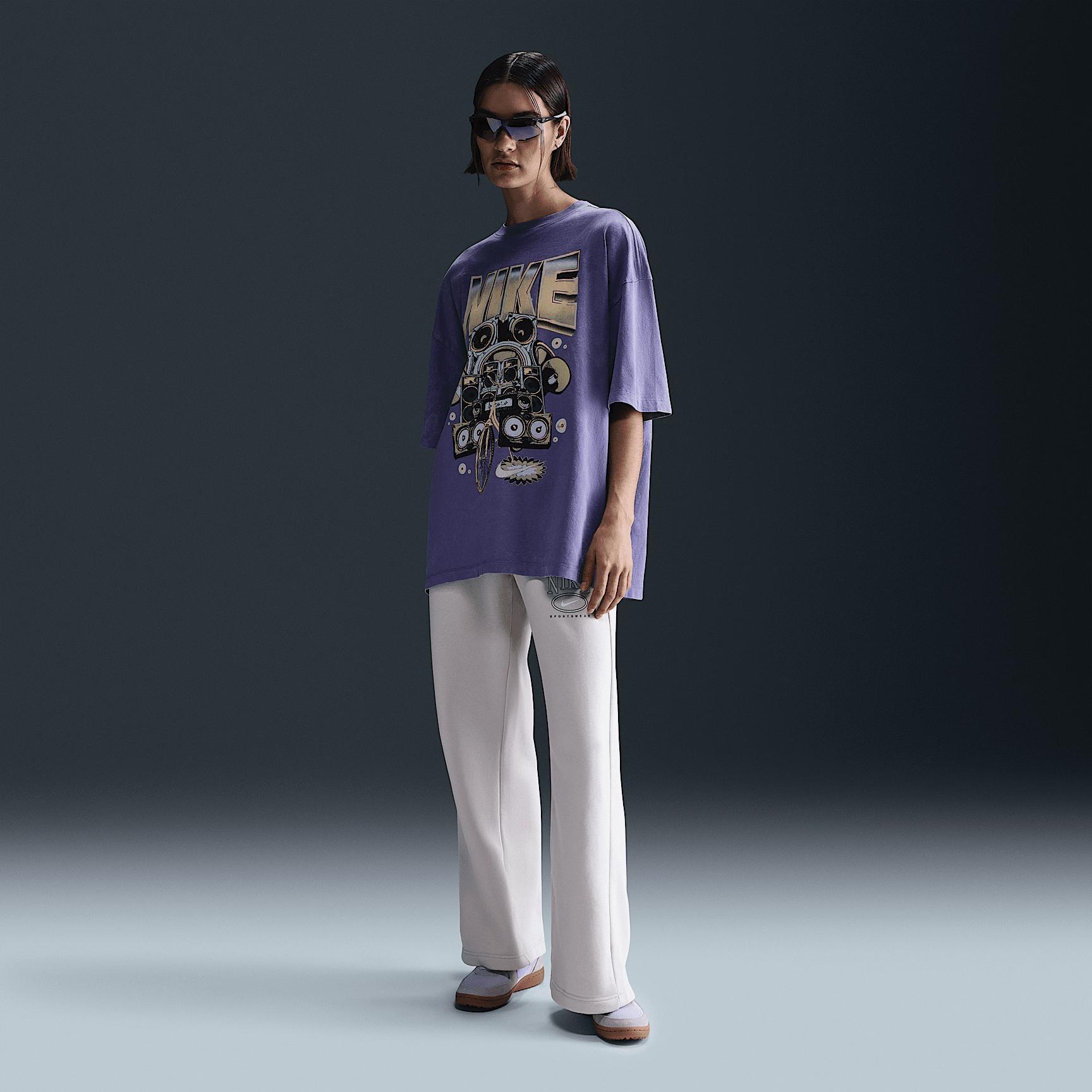 Women's Nike Sportswear Oversized Short-Sleeve T-Shirt Product Image