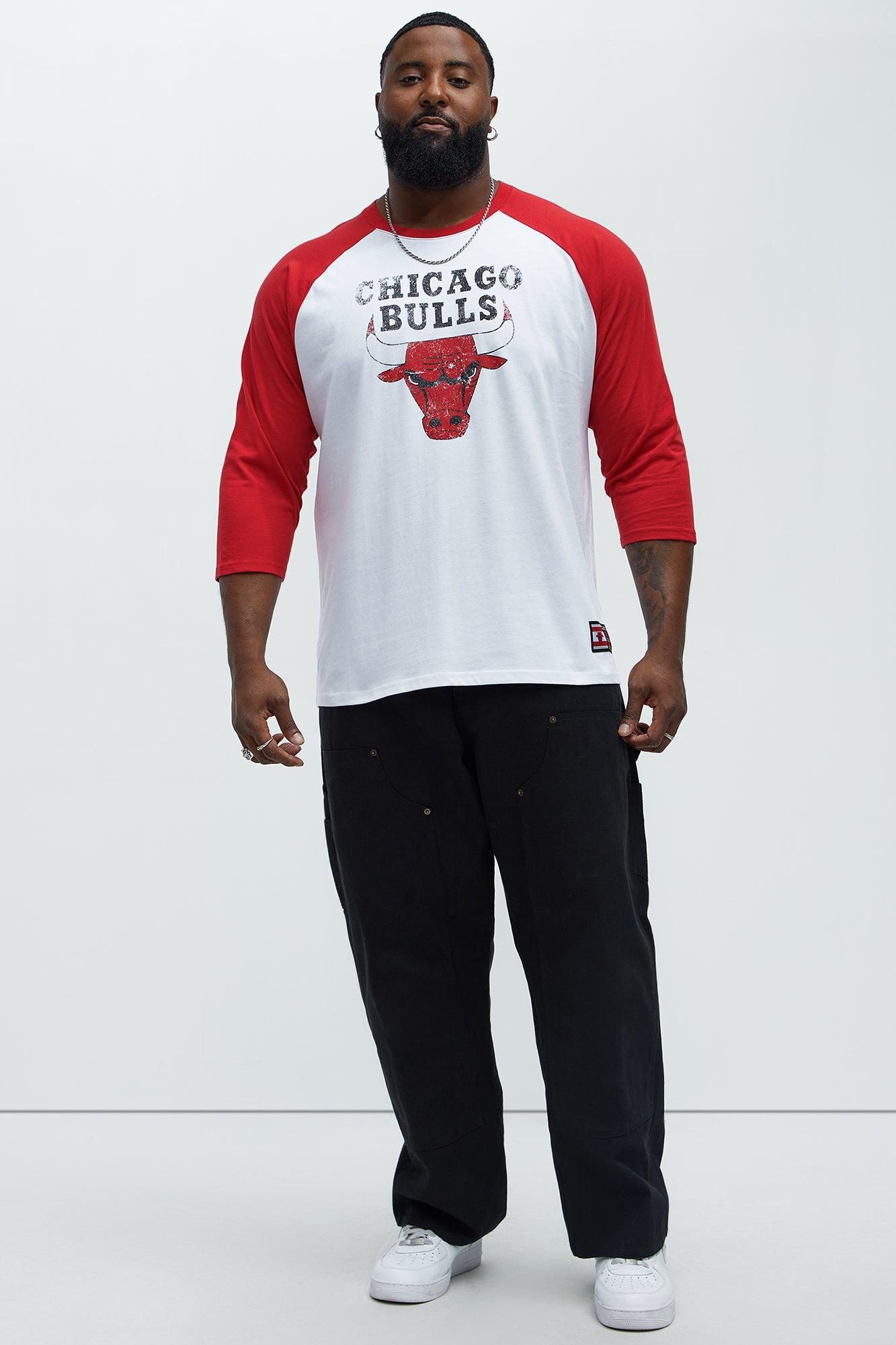 Bulls Fade Away 3/4 Sleeve Tee - White Product Image