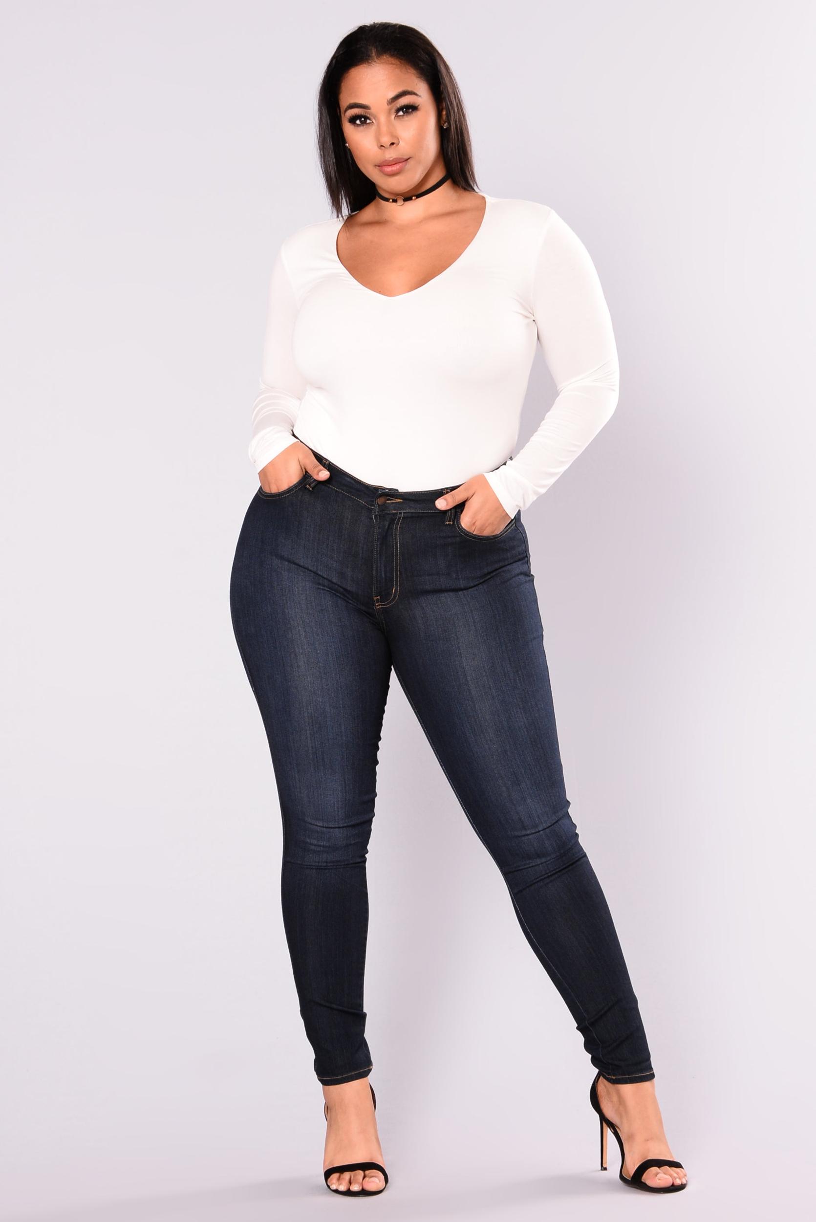 Londyn Tee - Ivory Product Image