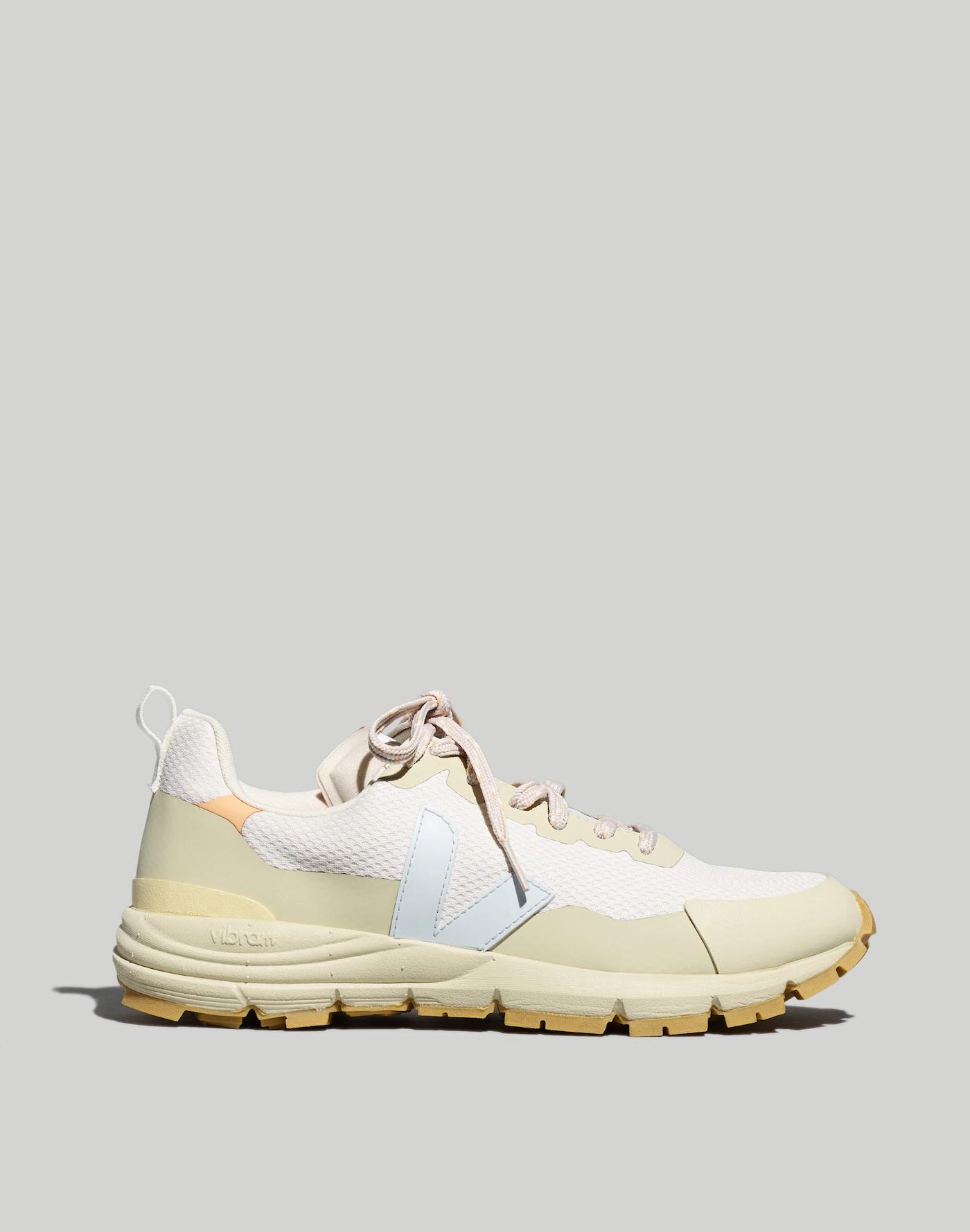 Veja™ Dekkan Sneakers Product Image