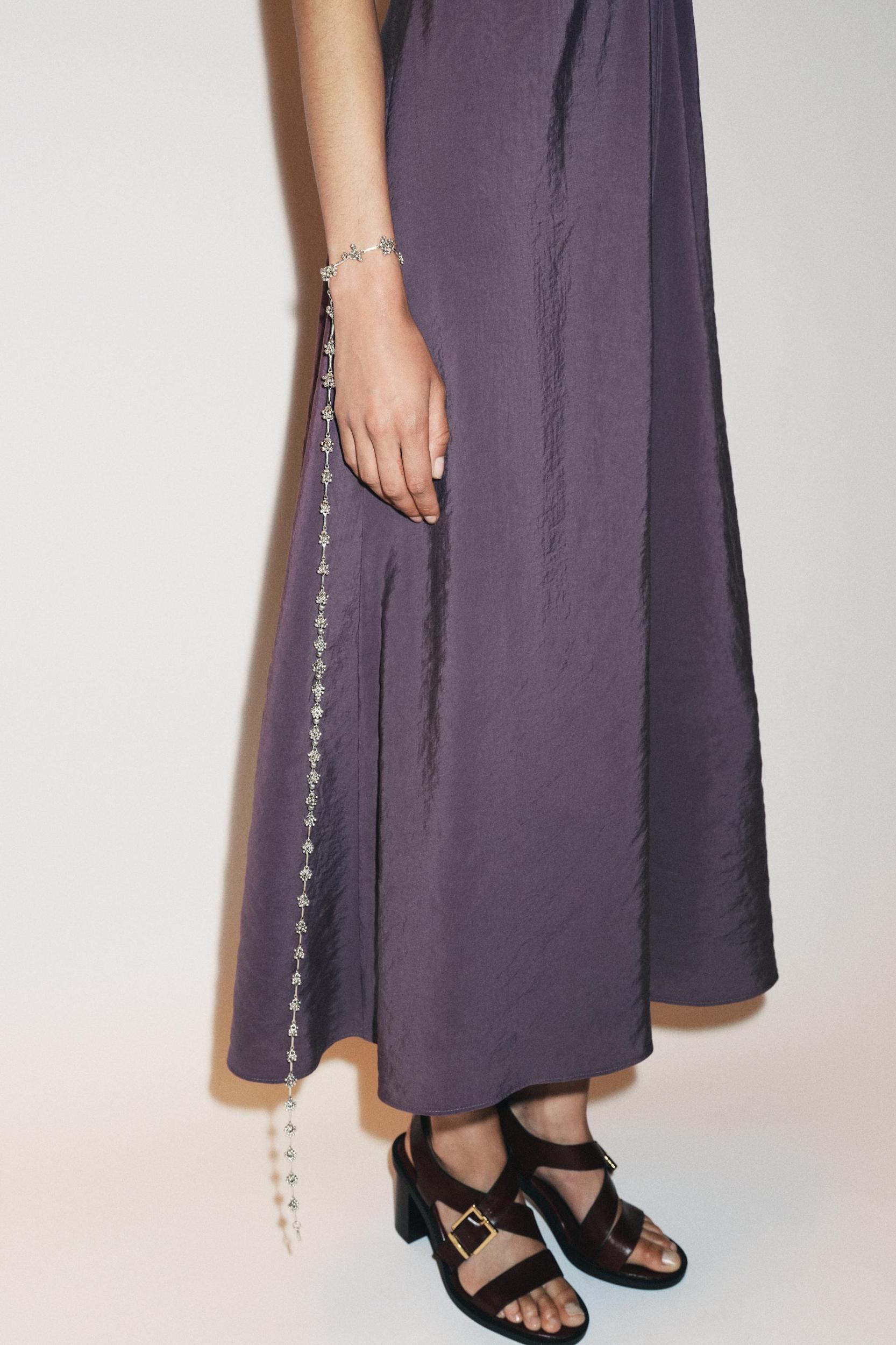 FLOWY RUFFLED V-NECK MIDI DRESS Product Image