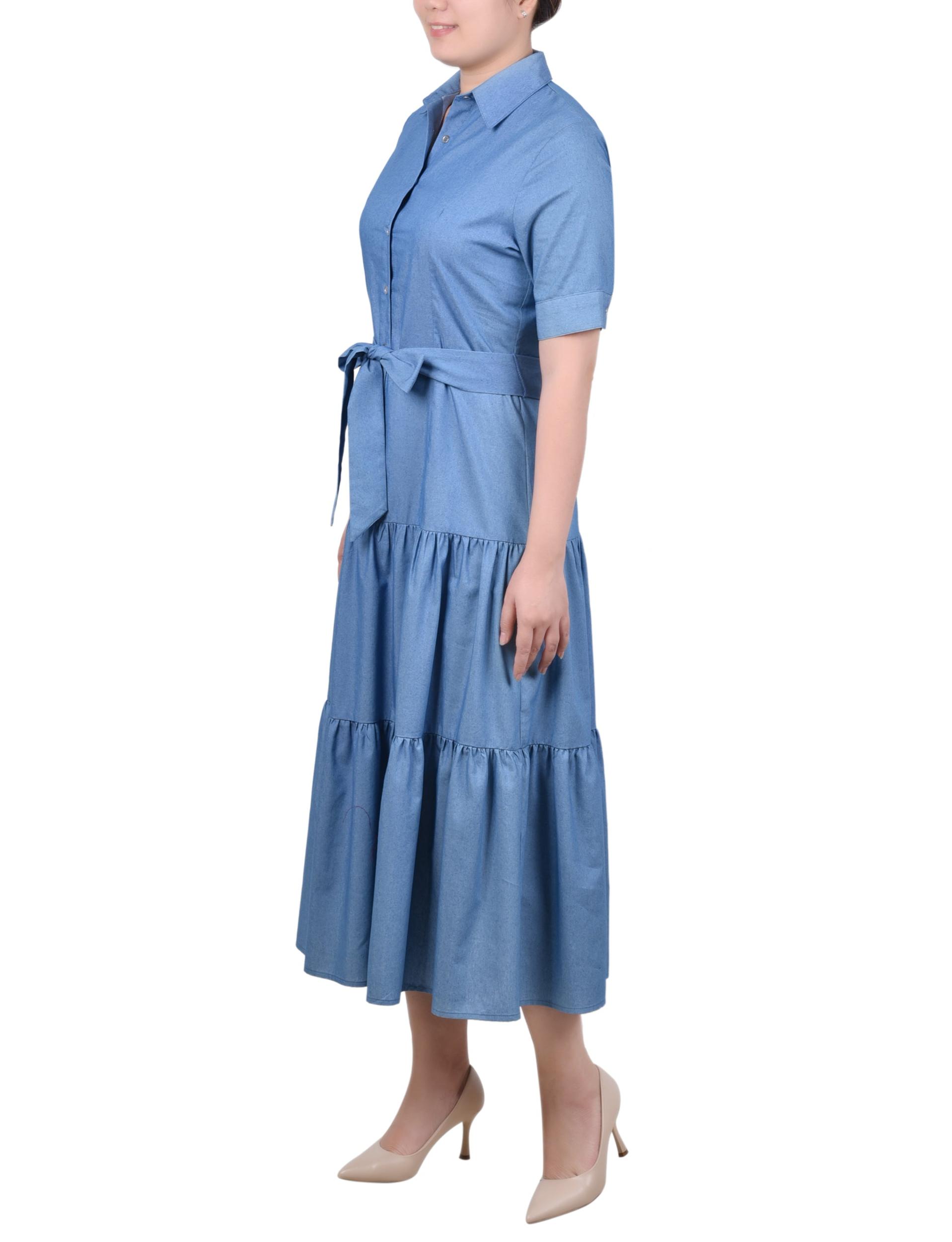 Med Denim Short Sleeve Belted Chambray Dress Product Image