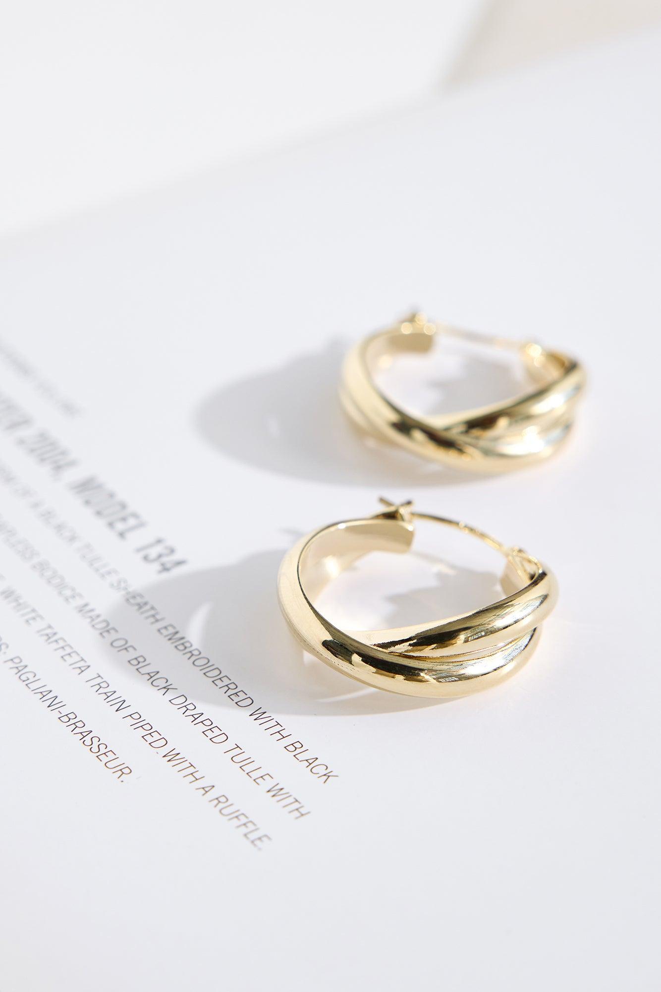 18k Gold Plated Subtle Luxe Hoop Earrings Gold Product Image