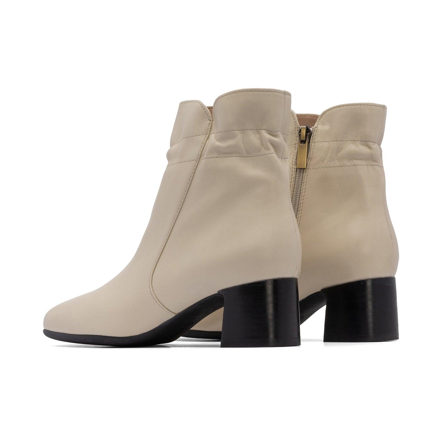 Avenue Mid Female Product Image