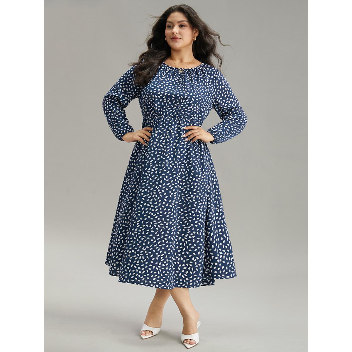 Plus Size Geometric Print Plicated Detail Pocket Dress DarkBlue Women Elegant Elastic cuffs Round Neck Long Sleeve Curvy Midi Dress BloomChic 26/4X Product Image