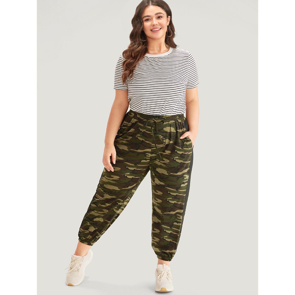 Camo Print Drawstring Pocket Patchwork Sweatpants Multicolor Plus Size Women Casual Dailywear Patchwork 22-24/3X Bloomchic Product Image