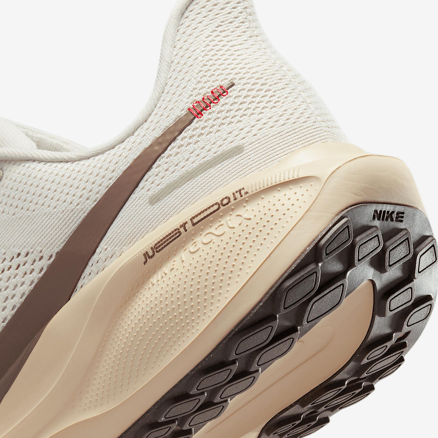 Nike Men's Pegasus 41 Road Running Shoes Product Image