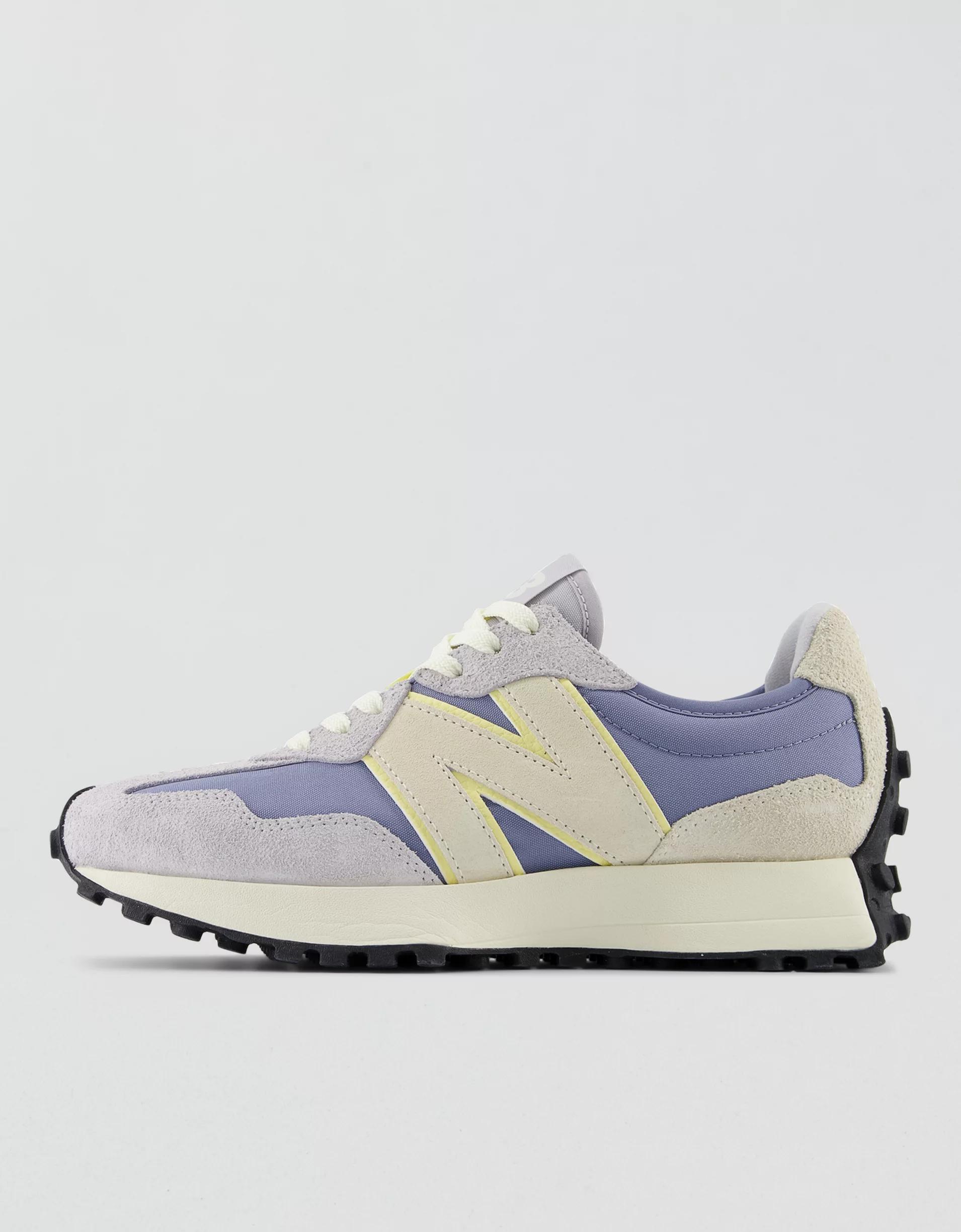 New Balance 327 Sneaker Product Image
