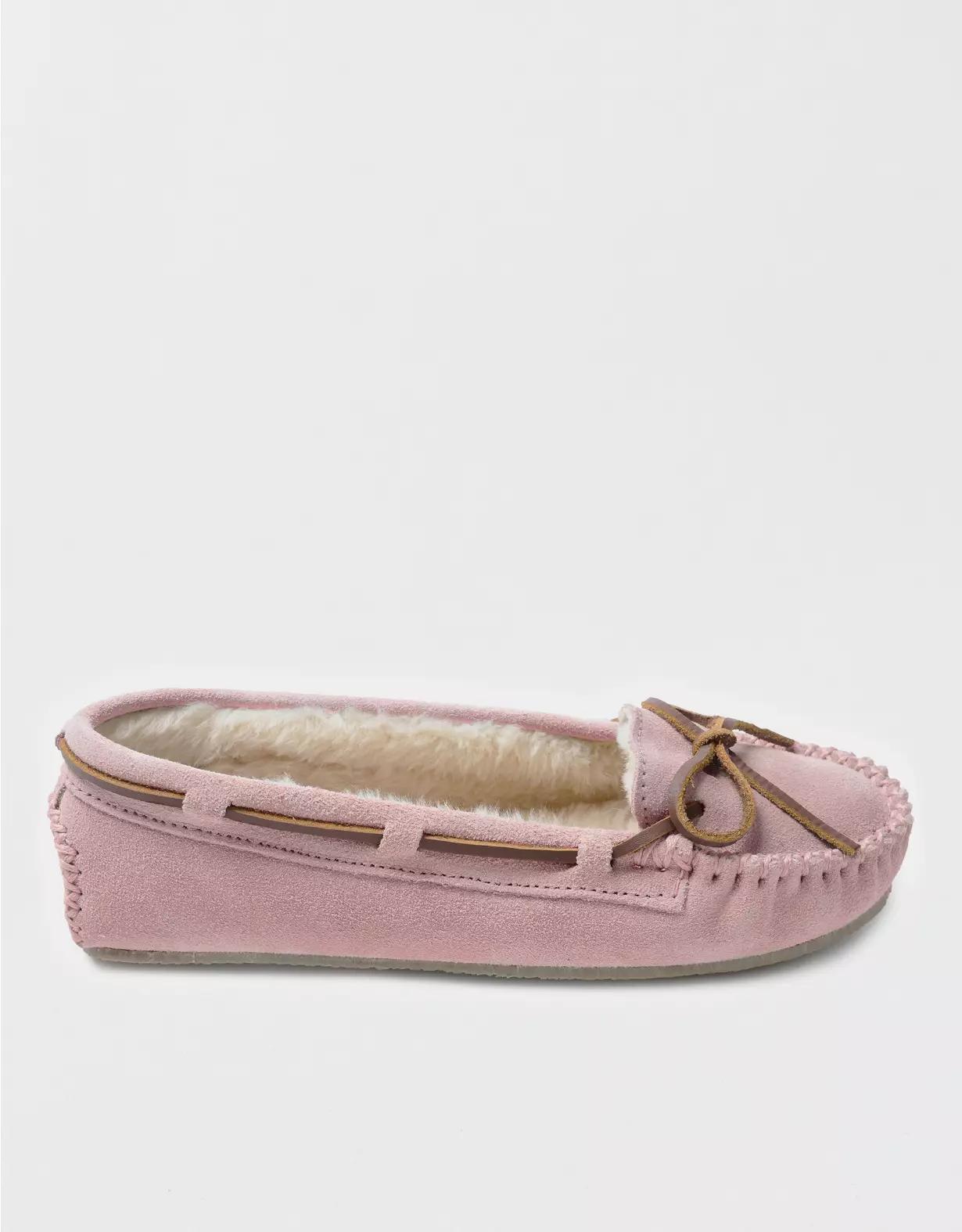 Minnetonka Women's Cally Moccasin Product Image