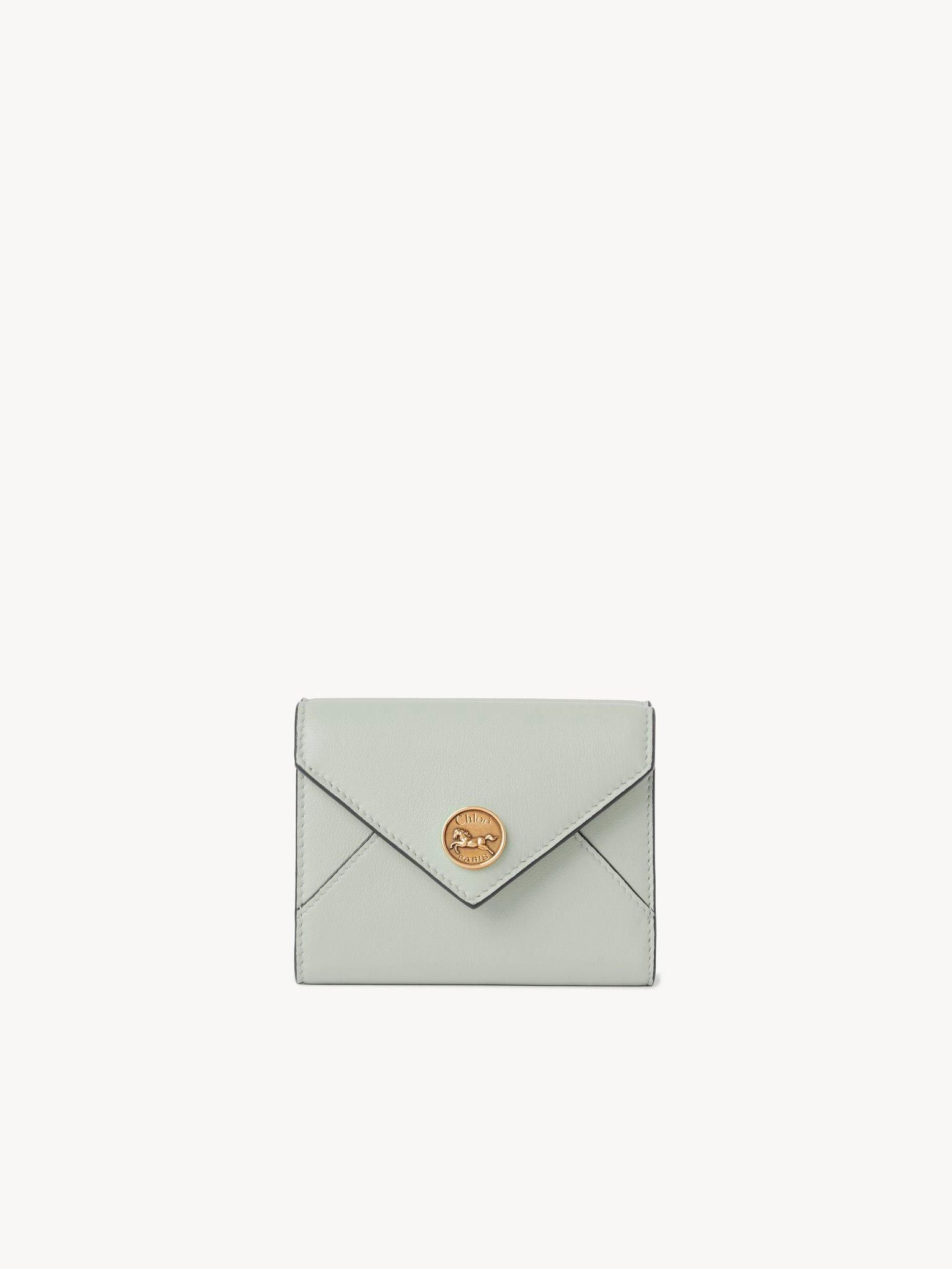 Small Envelope tri-fold in grained leather Product Image