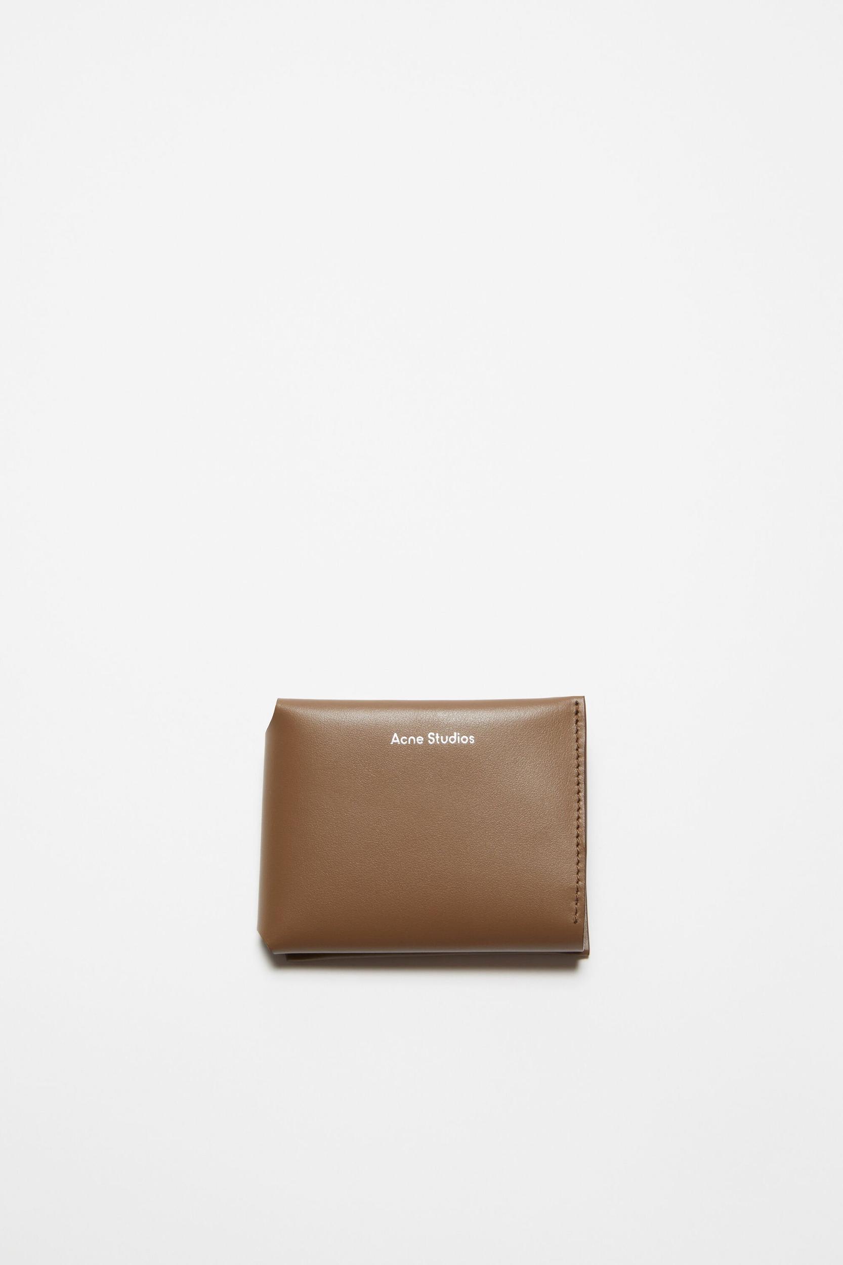 Leather trifold wallet Product Image
