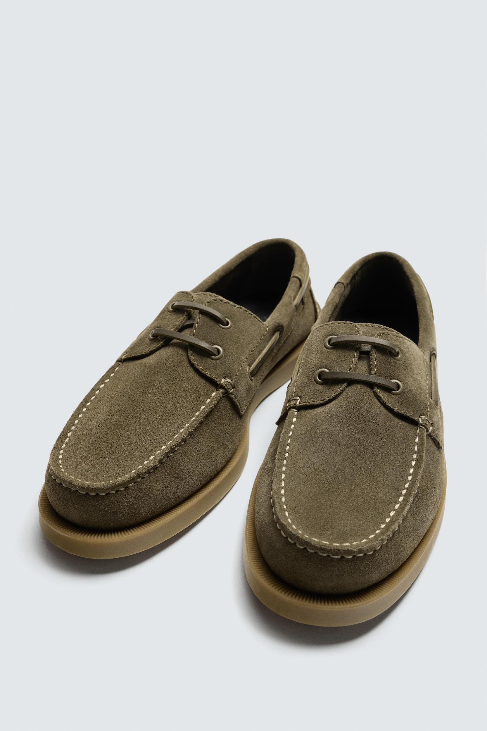 LEATHER BOAT SHOES Product Image