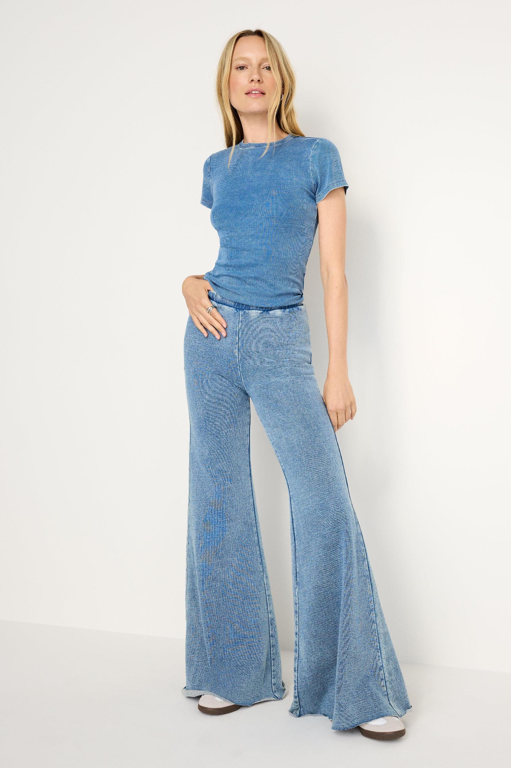 JEANIUS PULL-ON FLARE PANTS | INDIGO586 Product Image