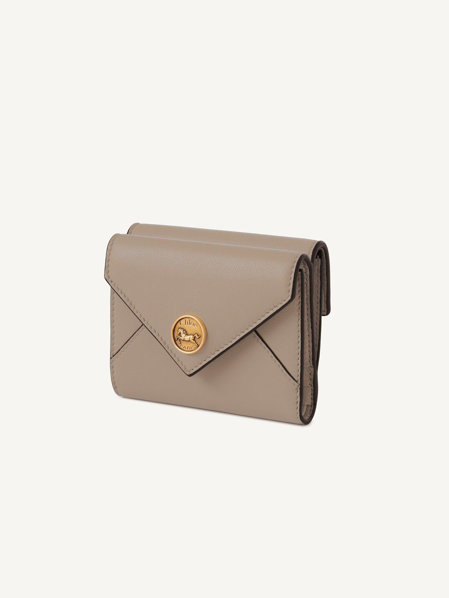 Small Envelope tri-fold in grained leather Product Image