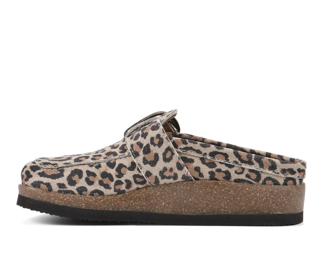 Women's White Mountain Bueno Clogs Product Image