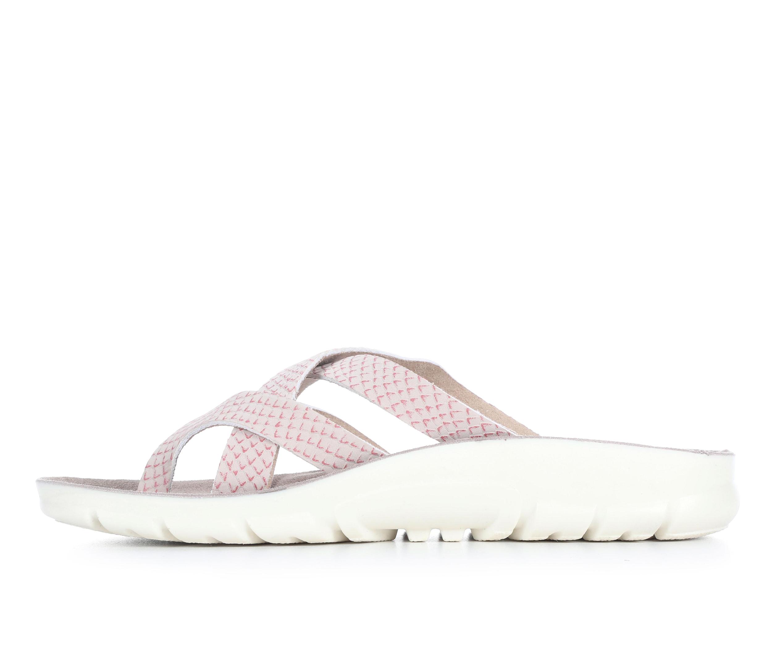 Women's Cliffs by White Mountain Banksy Flip Flops Product Image