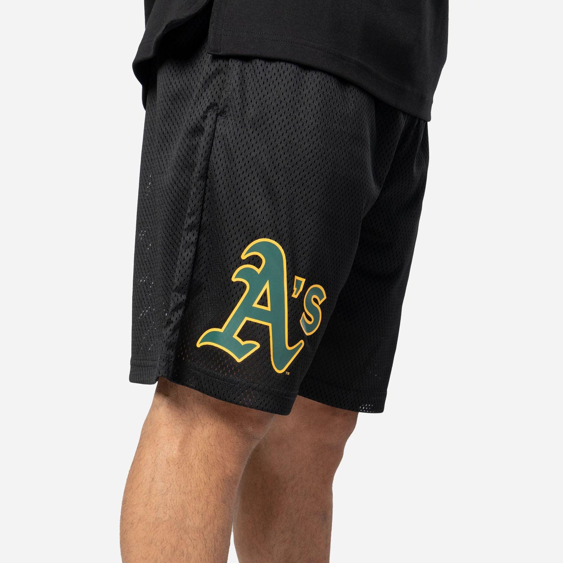 Athletics Mesh Shorts Male Product Image