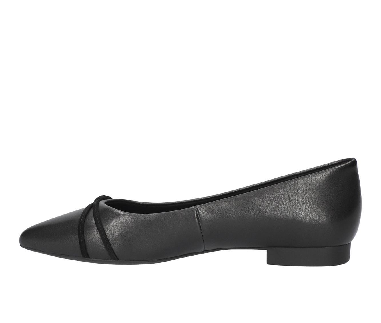 Women's Bella Vita Rhea Flats Product Image