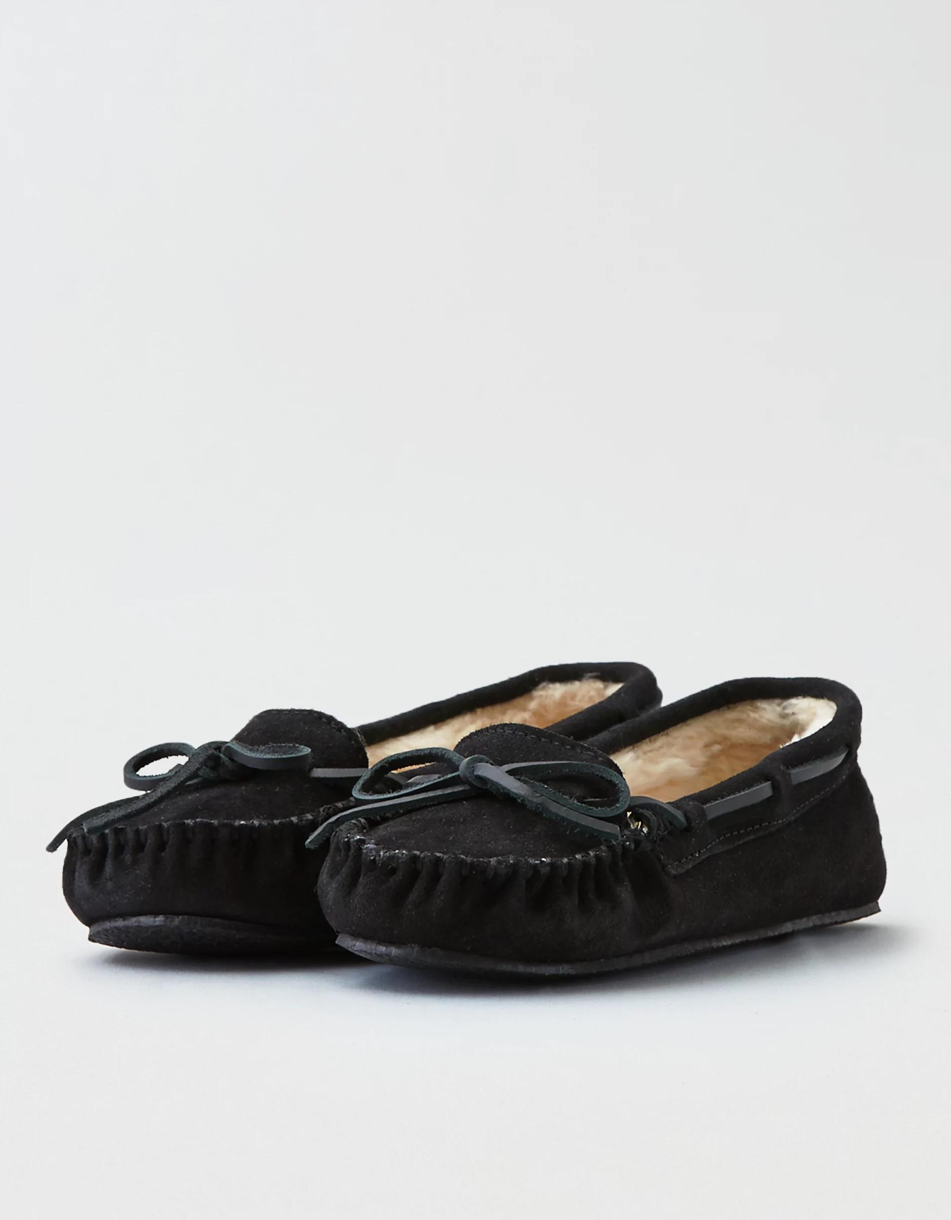 Minnetonka Women's Cally Moccasin Product Image