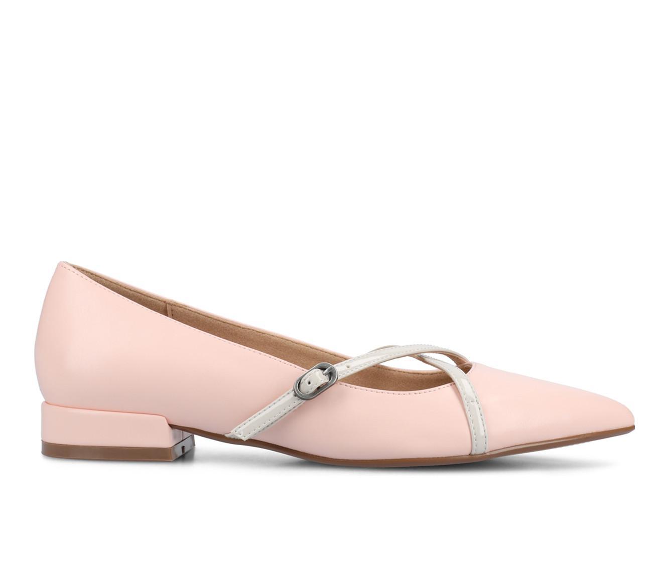 Women's Journee Collection Camby Shoes Product Image