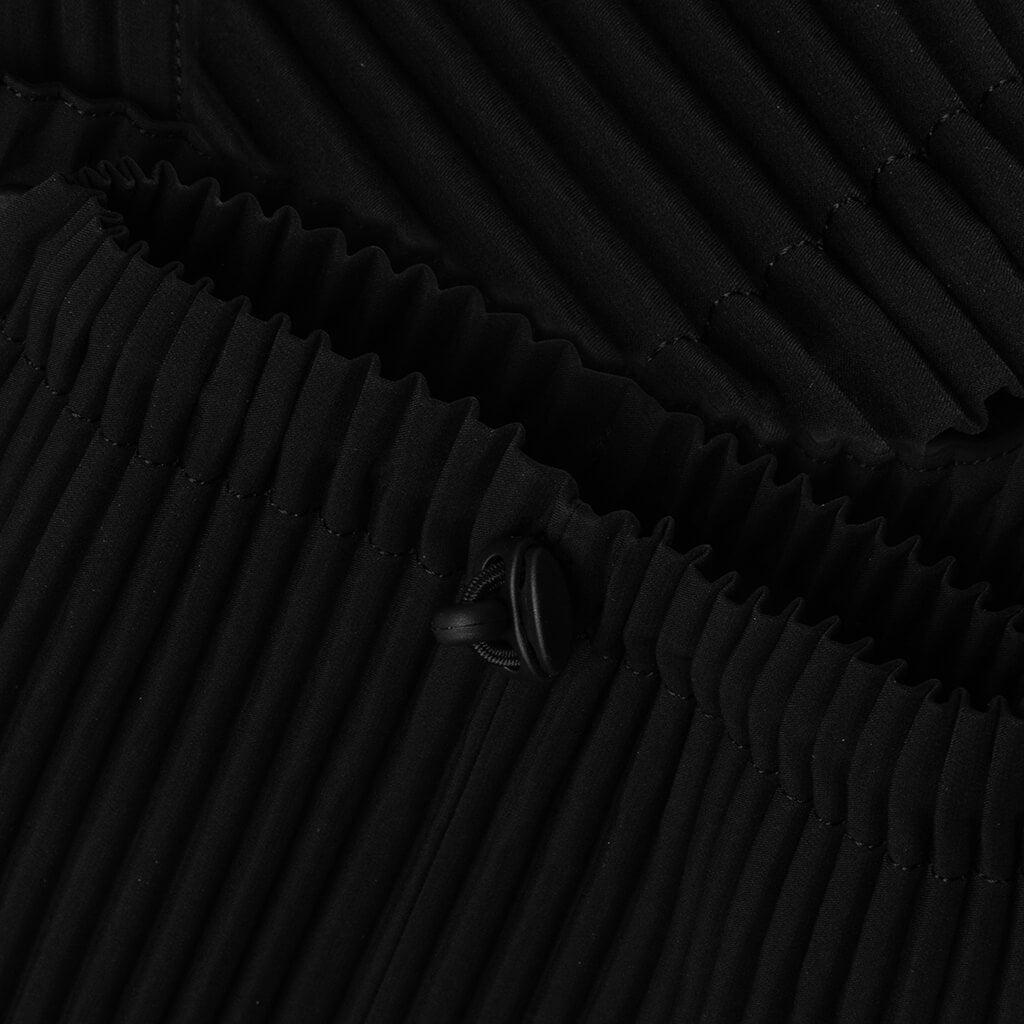 Short Strap Pocket Bag - Black Product Image