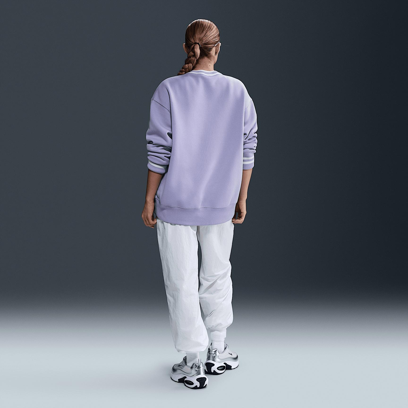 Womens Nike Sportswear Phoenix Fleece Oversized Graphic Crew-Neck Sweatshirt | HJ0949-533 Product Image