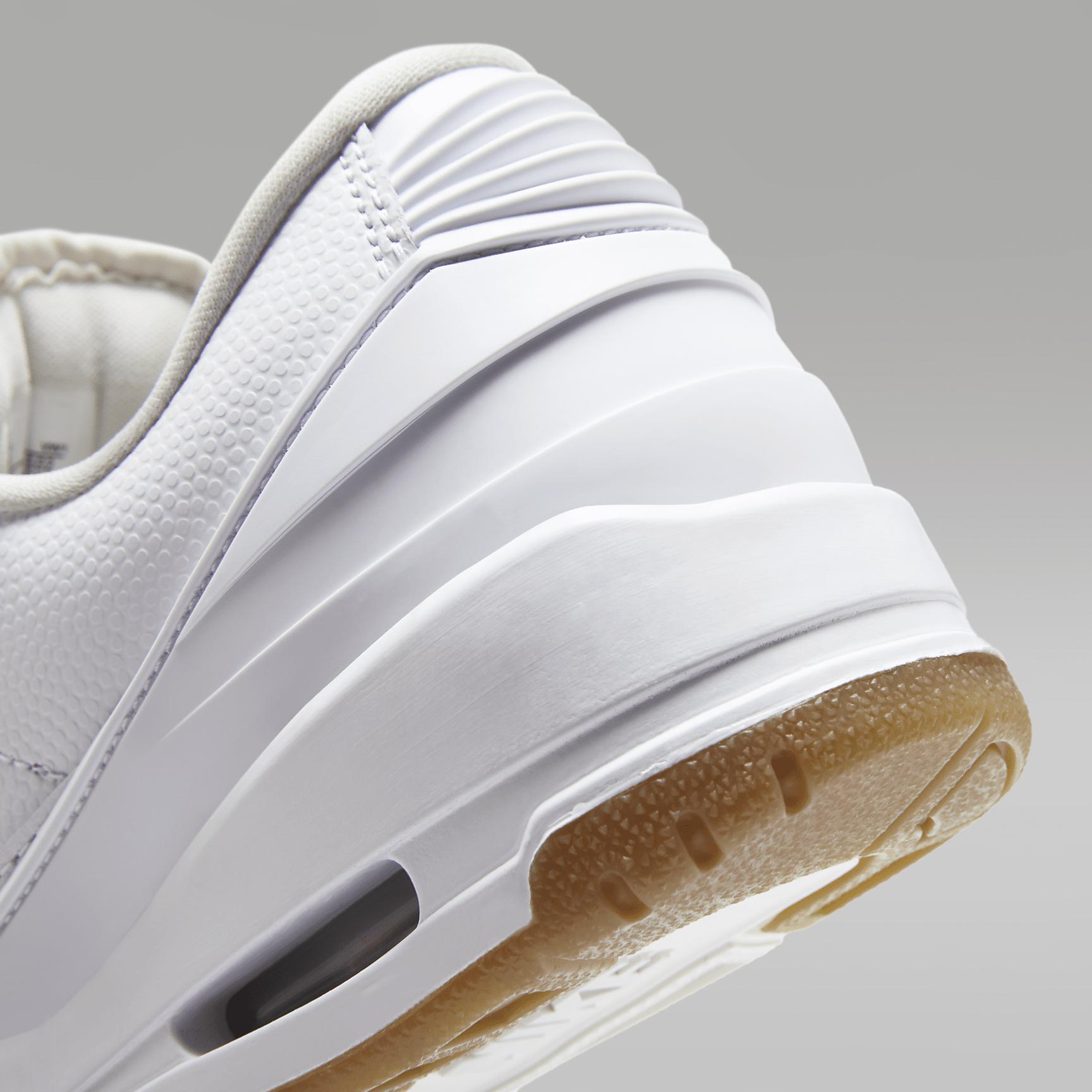 Jordan 2/3 Women's Shoes Product Image